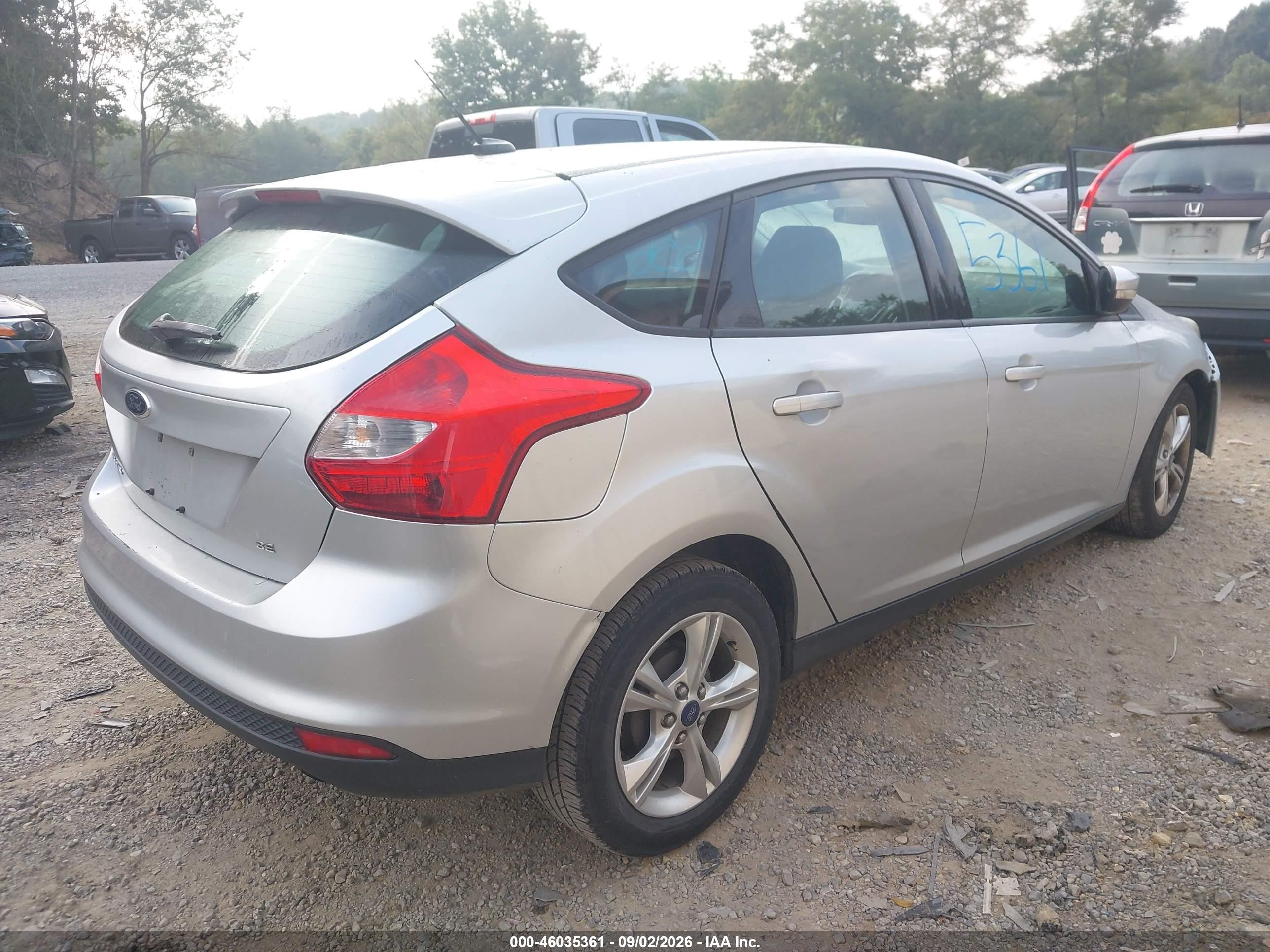 2013 Ford Focus Se Silver vin: 1FADP3K23DL240229