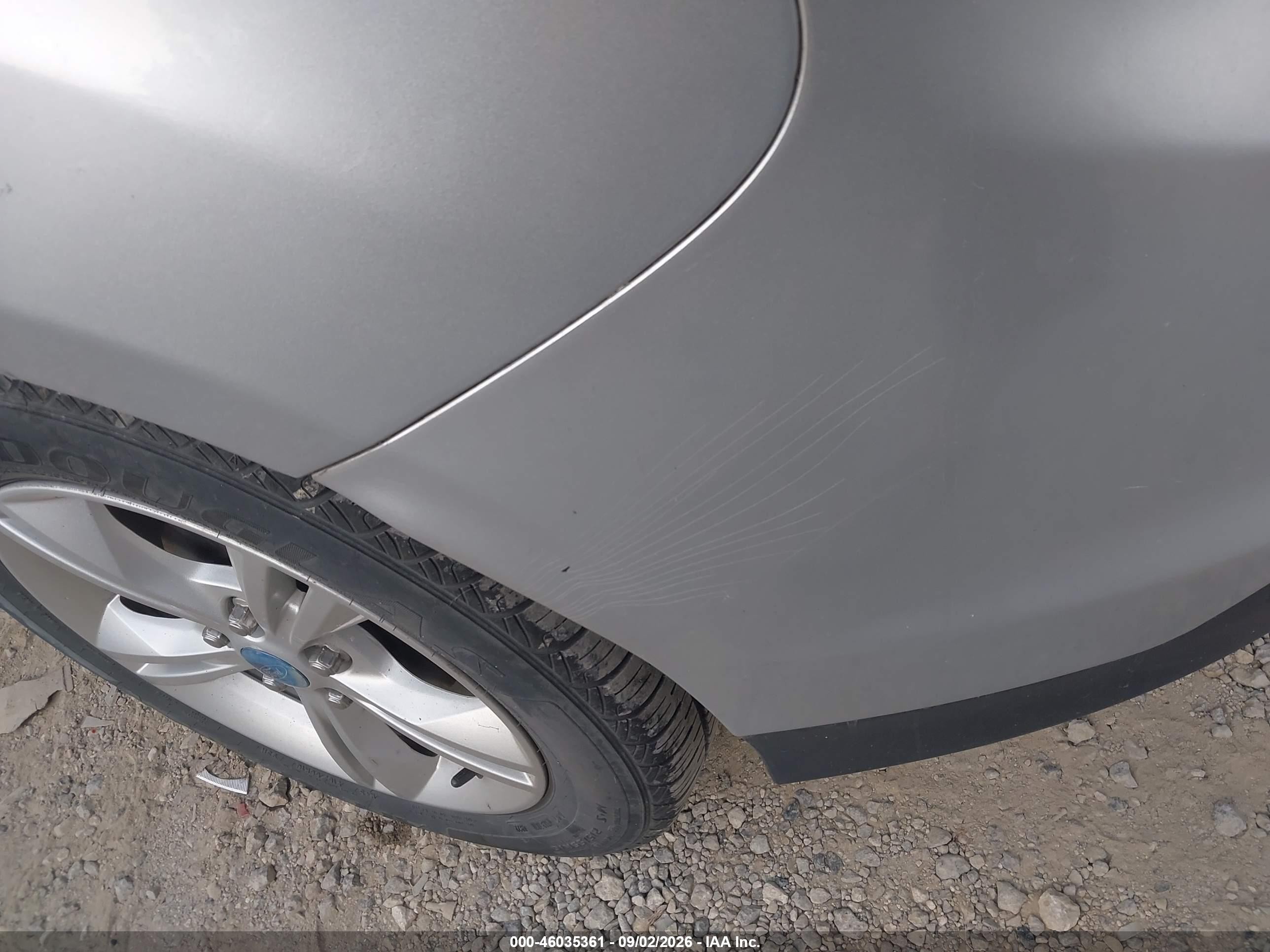 2013 Ford Focus Se Silver vin: 1FADP3K23DL240229
