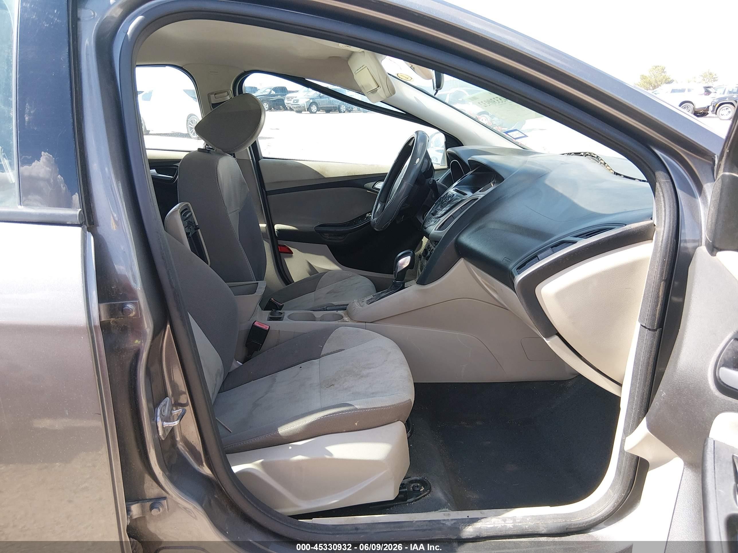 2013 Ford Focus Se Gray vin: 1FADP3K23DL247469