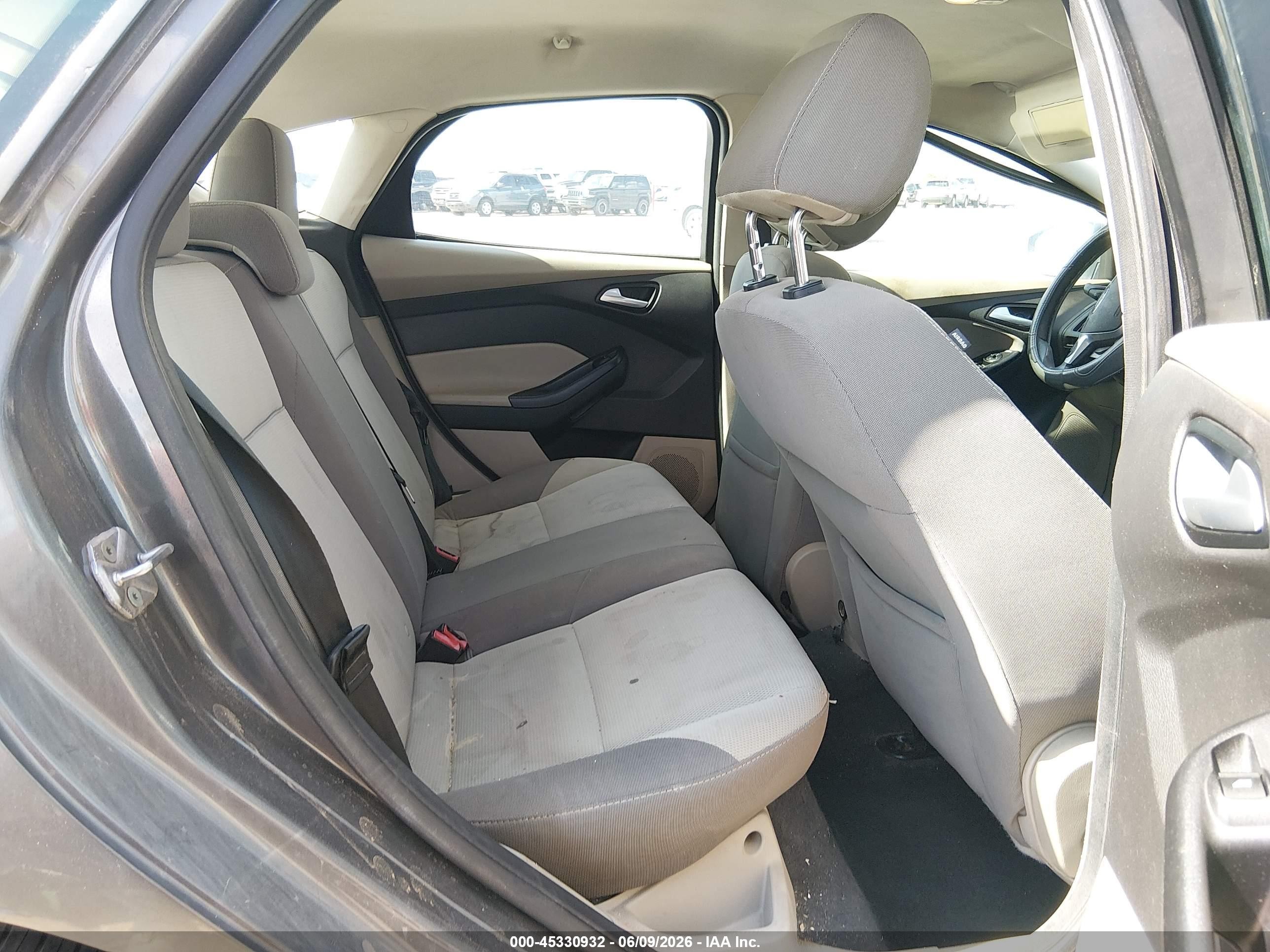 2013 Ford Focus Se Gray vin: 1FADP3K23DL247469