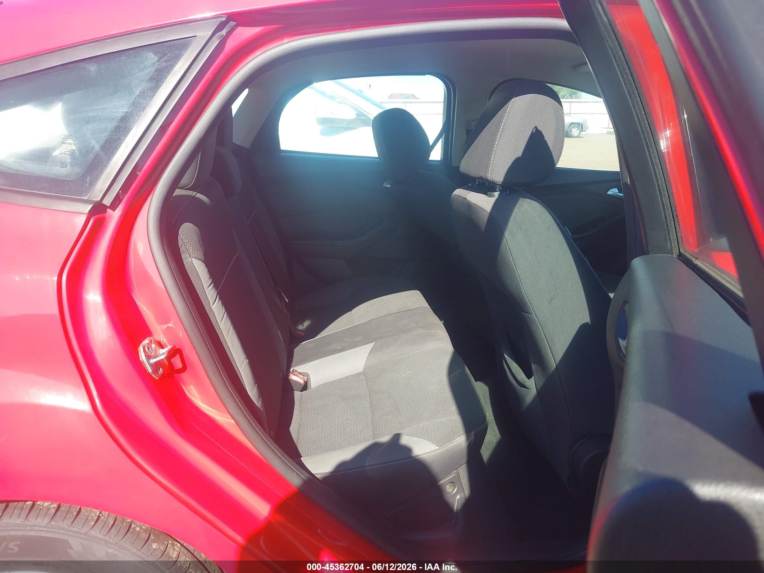 2013 Ford Focus Se Red vin: 1FADP3K23DL247732
