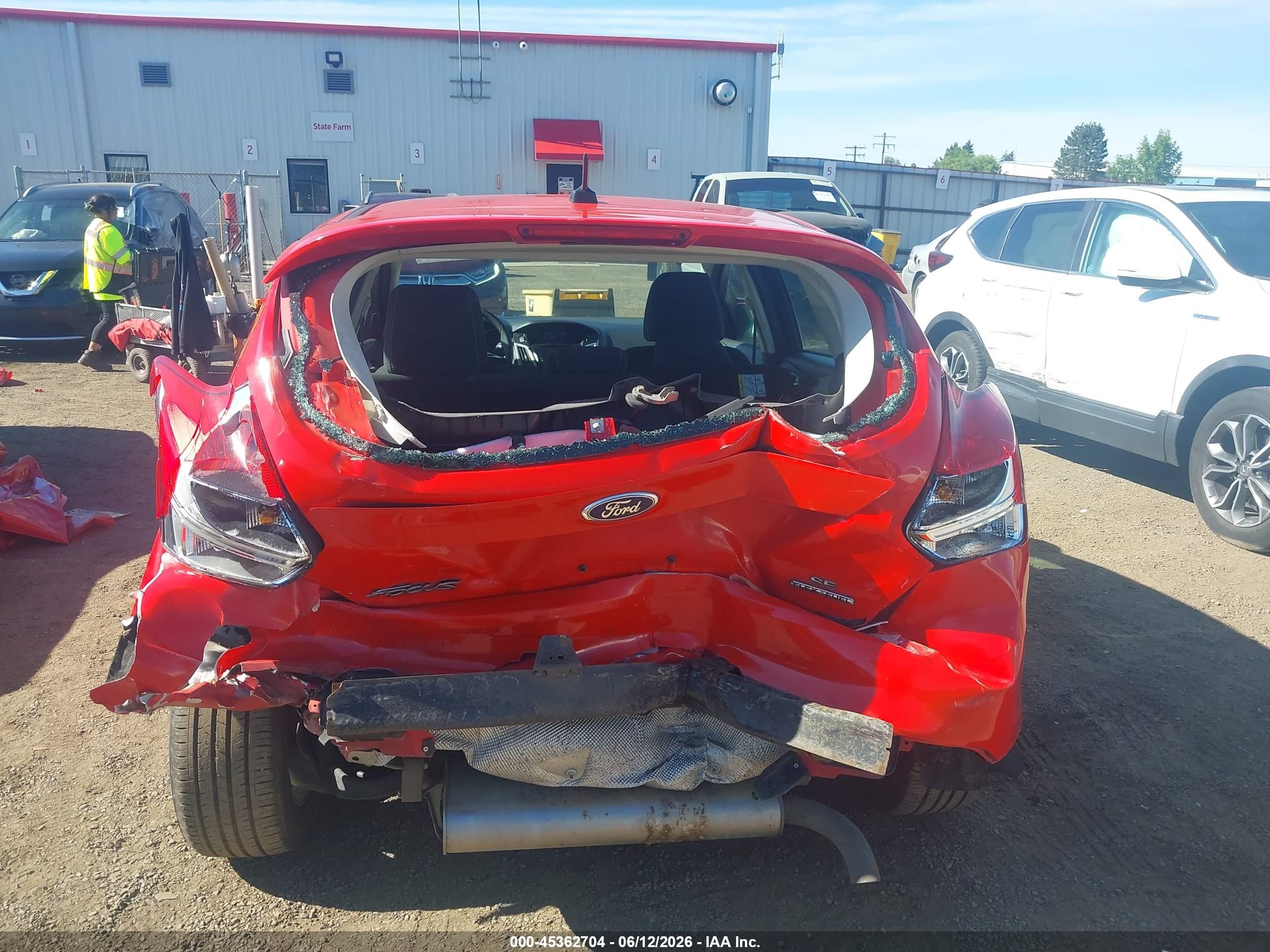 2013 Ford Focus Se Red vin: 1FADP3K23DL247732