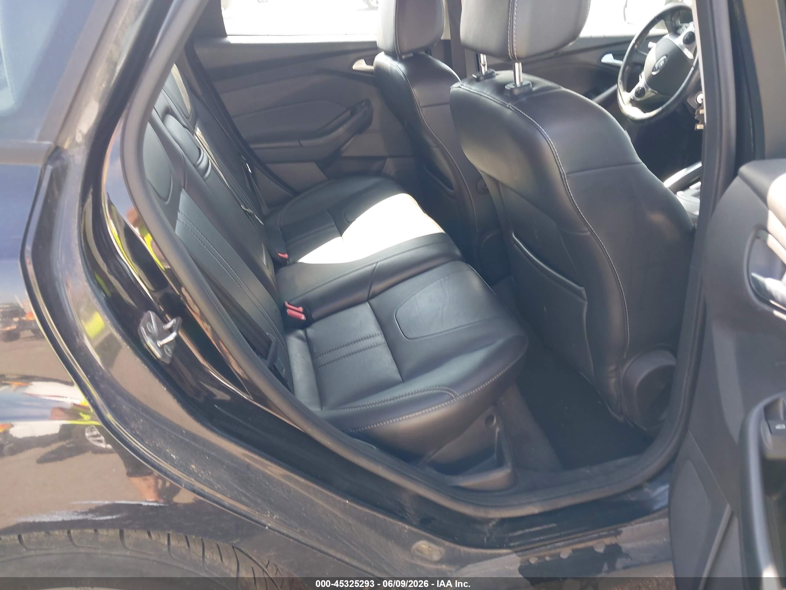 2013 Ford Focus Se Black vin: 1FADP3K23DL272825