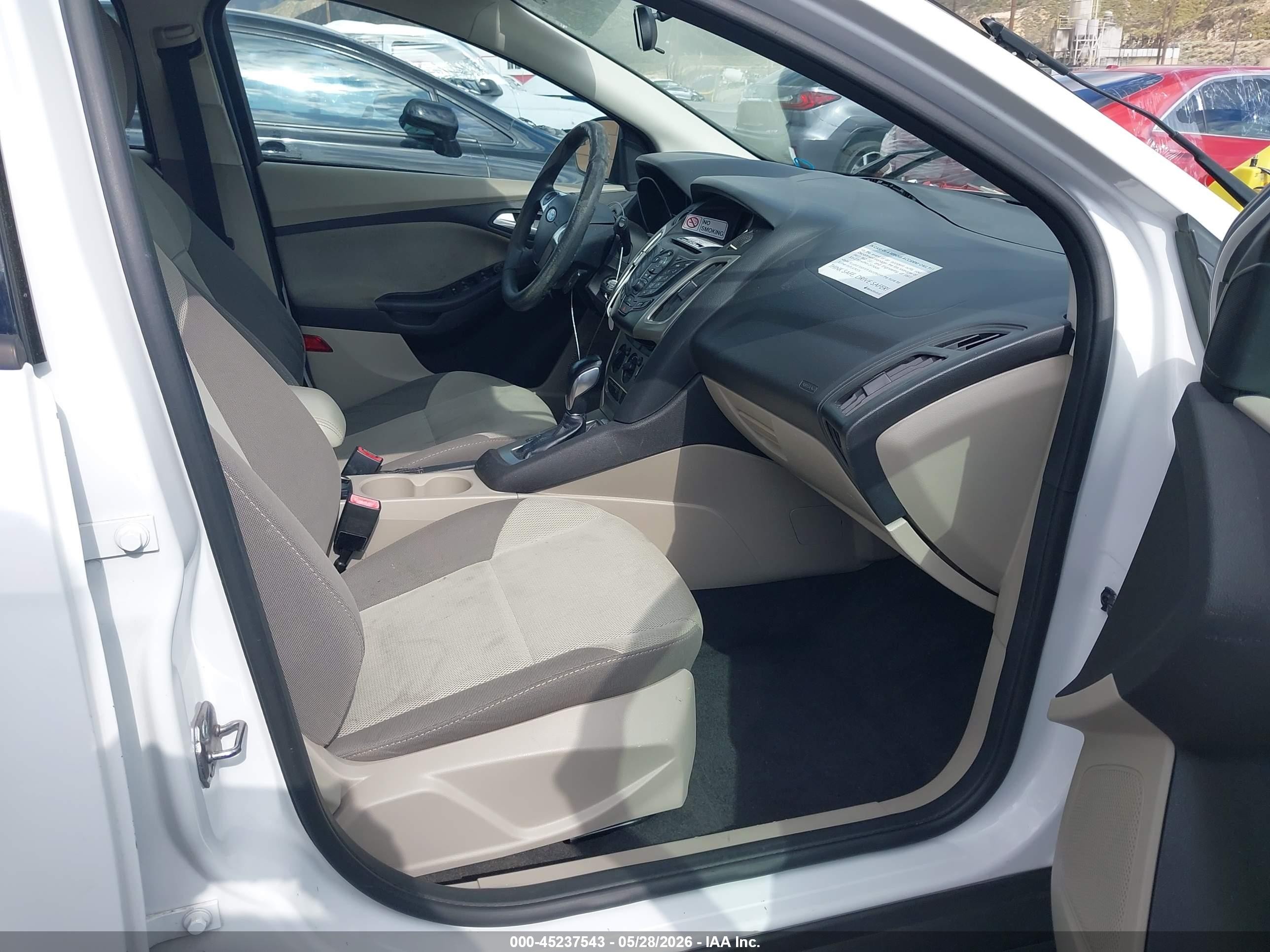 2013 Ford Focus Se White vin: 1FADP3K23DL285672