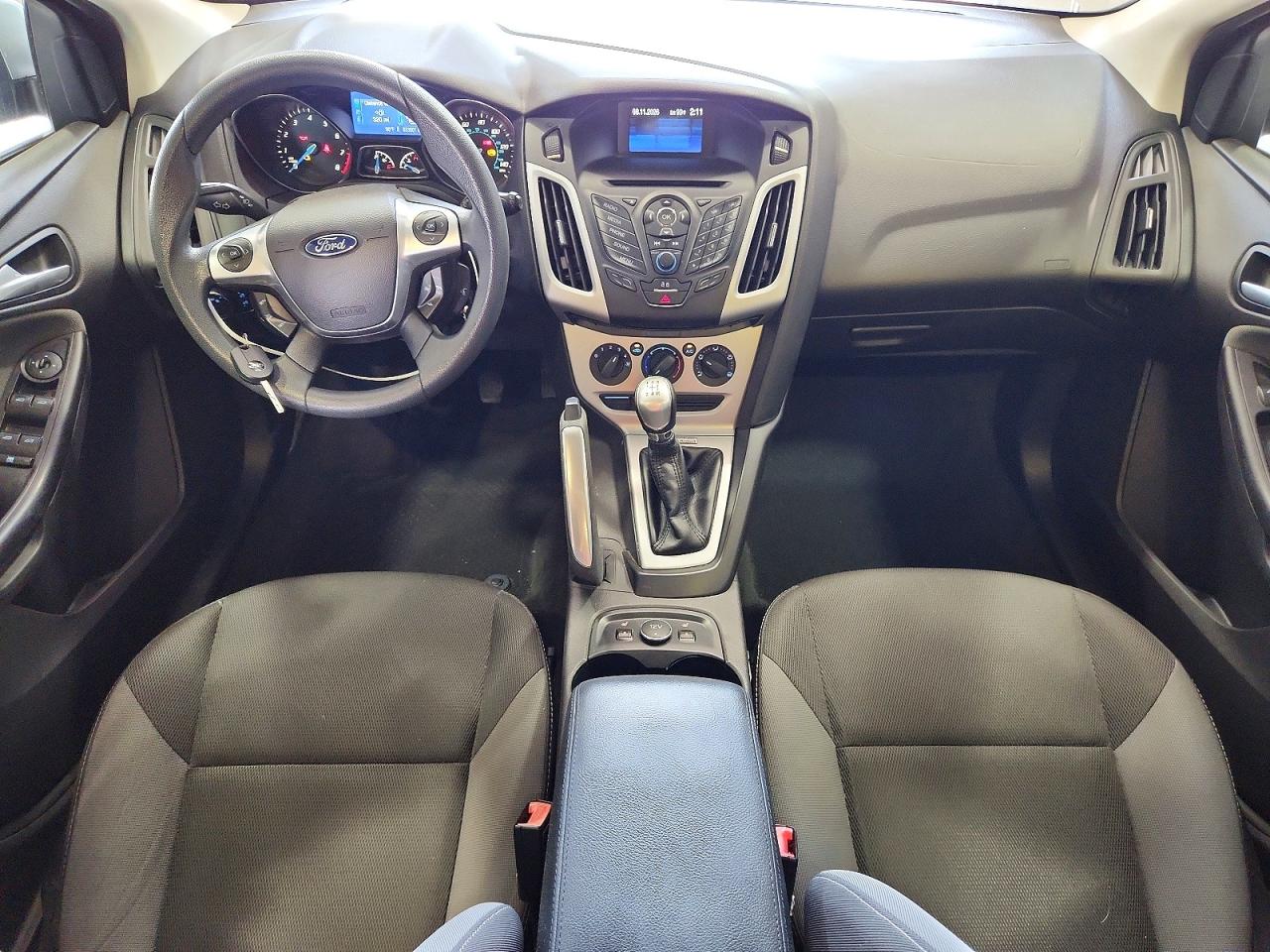 2013 Ford Focus Se Серебряный vin: 1FADP3K23DL318864