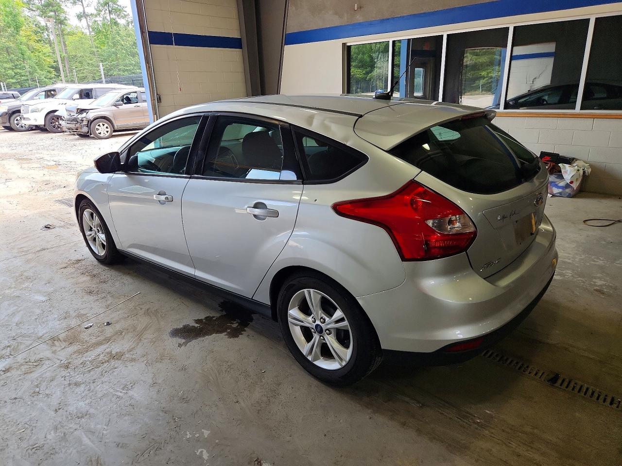2013 Ford Focus Se Серебряный vin: 1FADP3K23DL318864