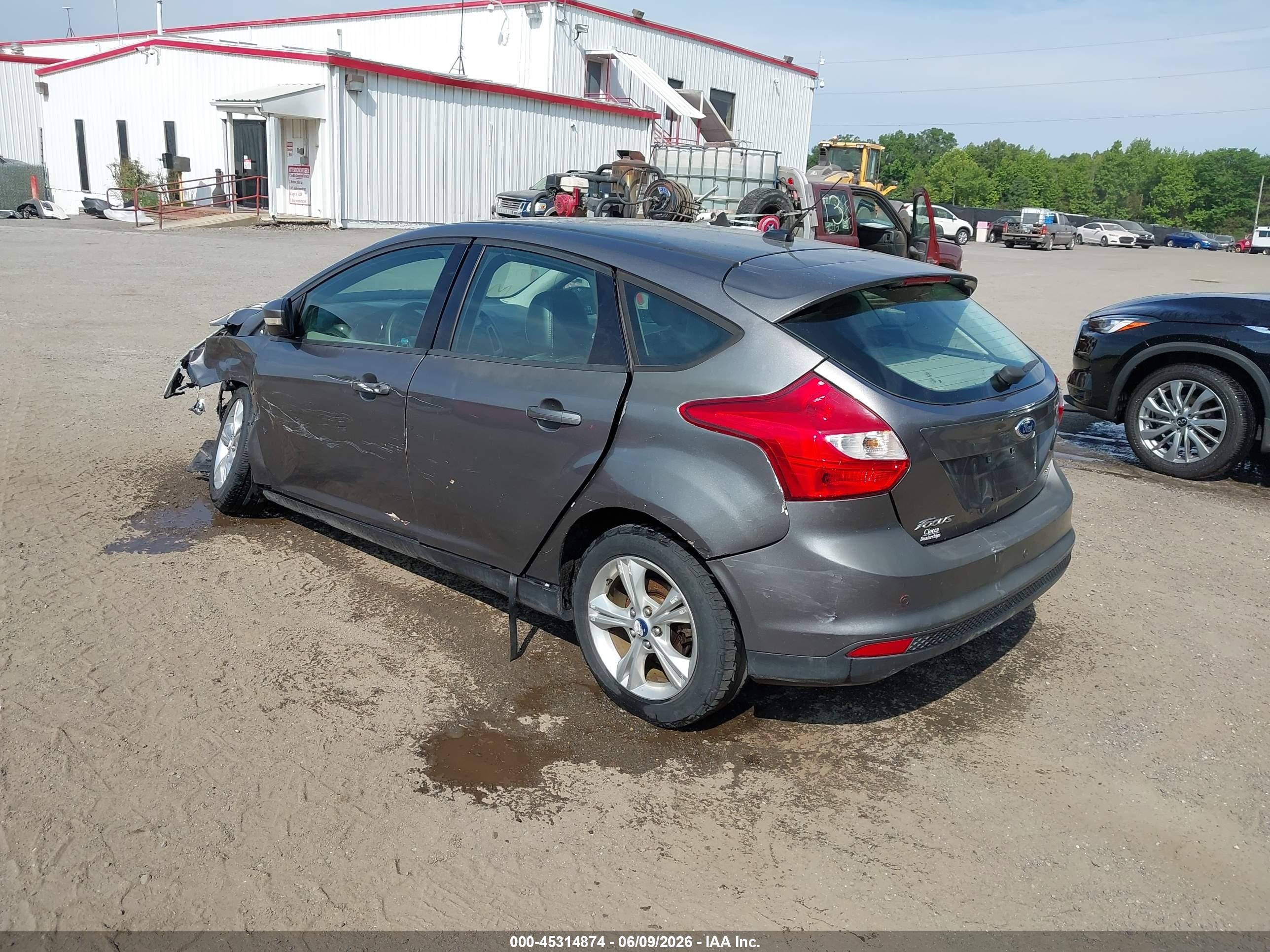 2013 Ford Focus Se Серый vin: 1FADP3K23DL330495