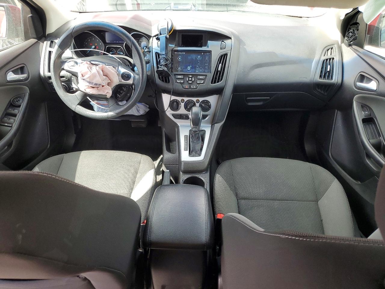 2013 Ford Focus Se Red vin: 1FADP3K23DL356014