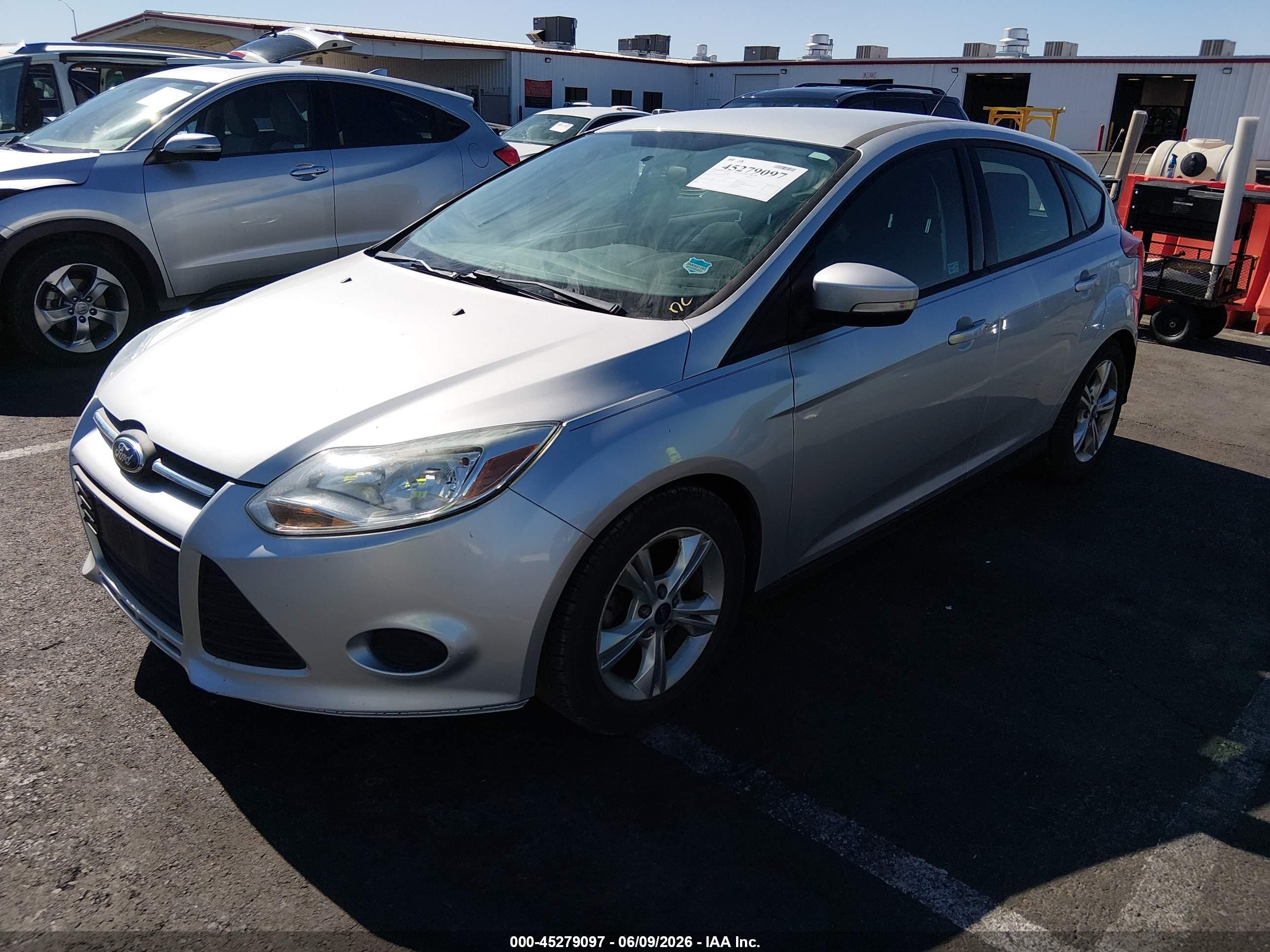 2014 Ford Focus Se Gray vin: 1FADP3K23EL112347