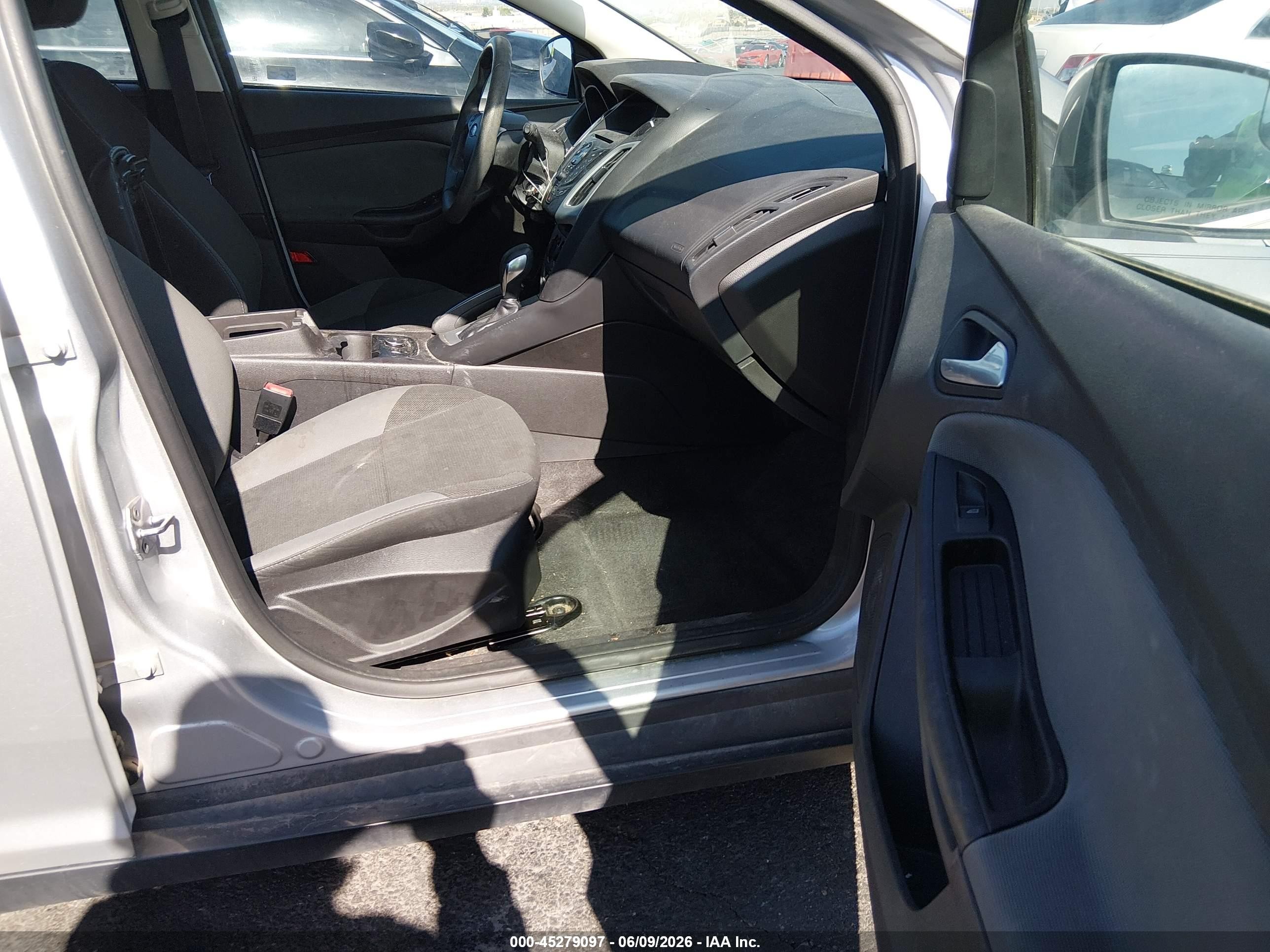 2014 Ford Focus Se Gray vin: 1FADP3K23EL112347