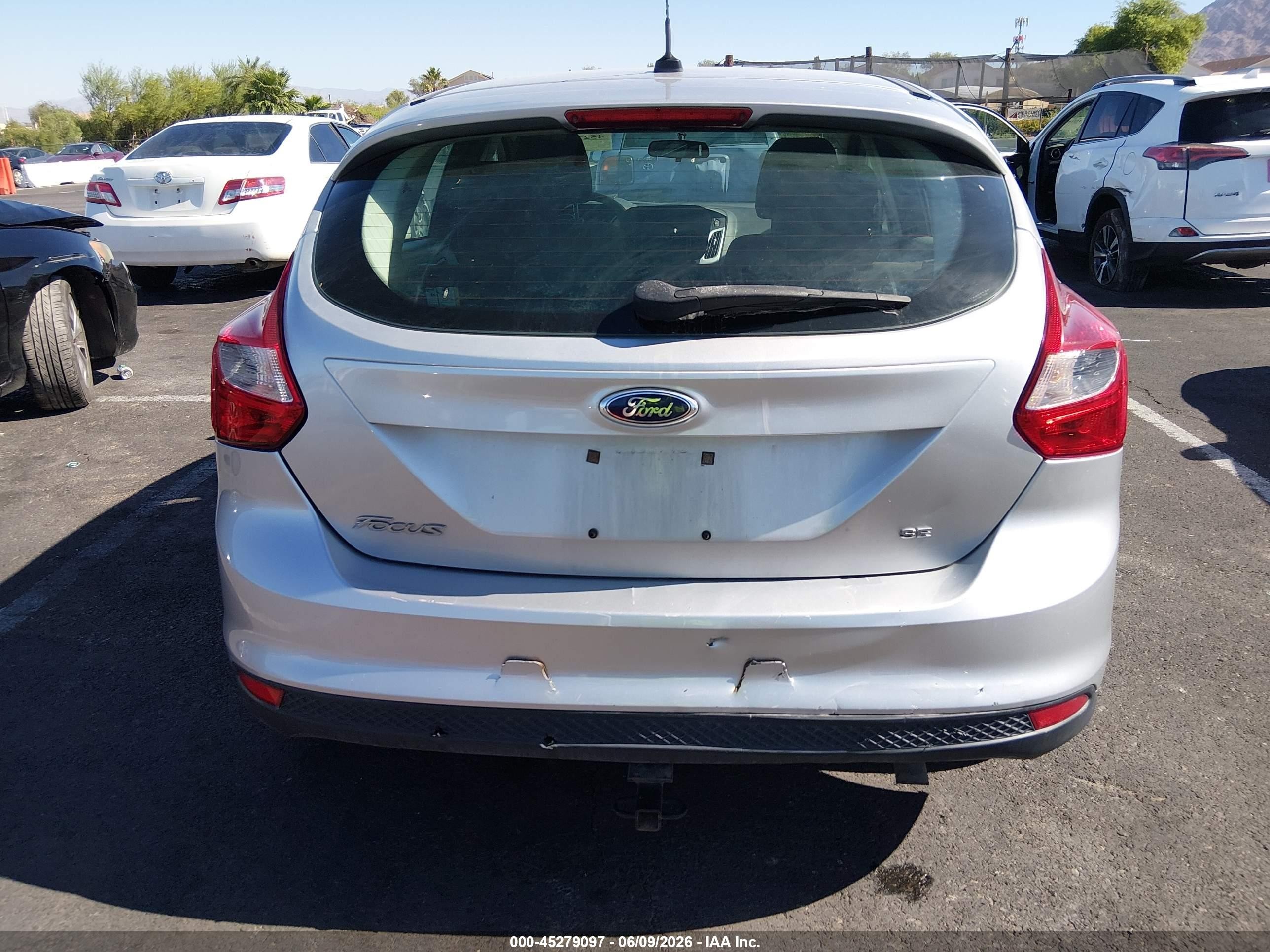 2014 Ford Focus Se Gray vin: 1FADP3K23EL112347