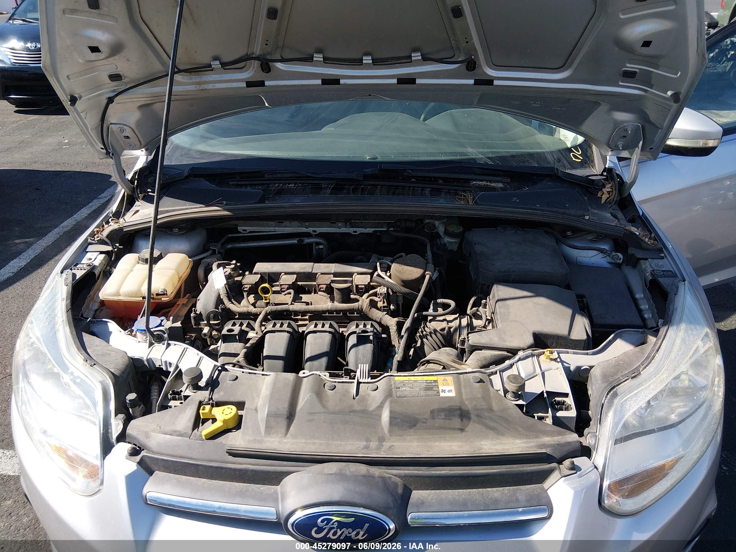 2014 Ford Focus Se Gray vin: 1FADP3K23EL112347