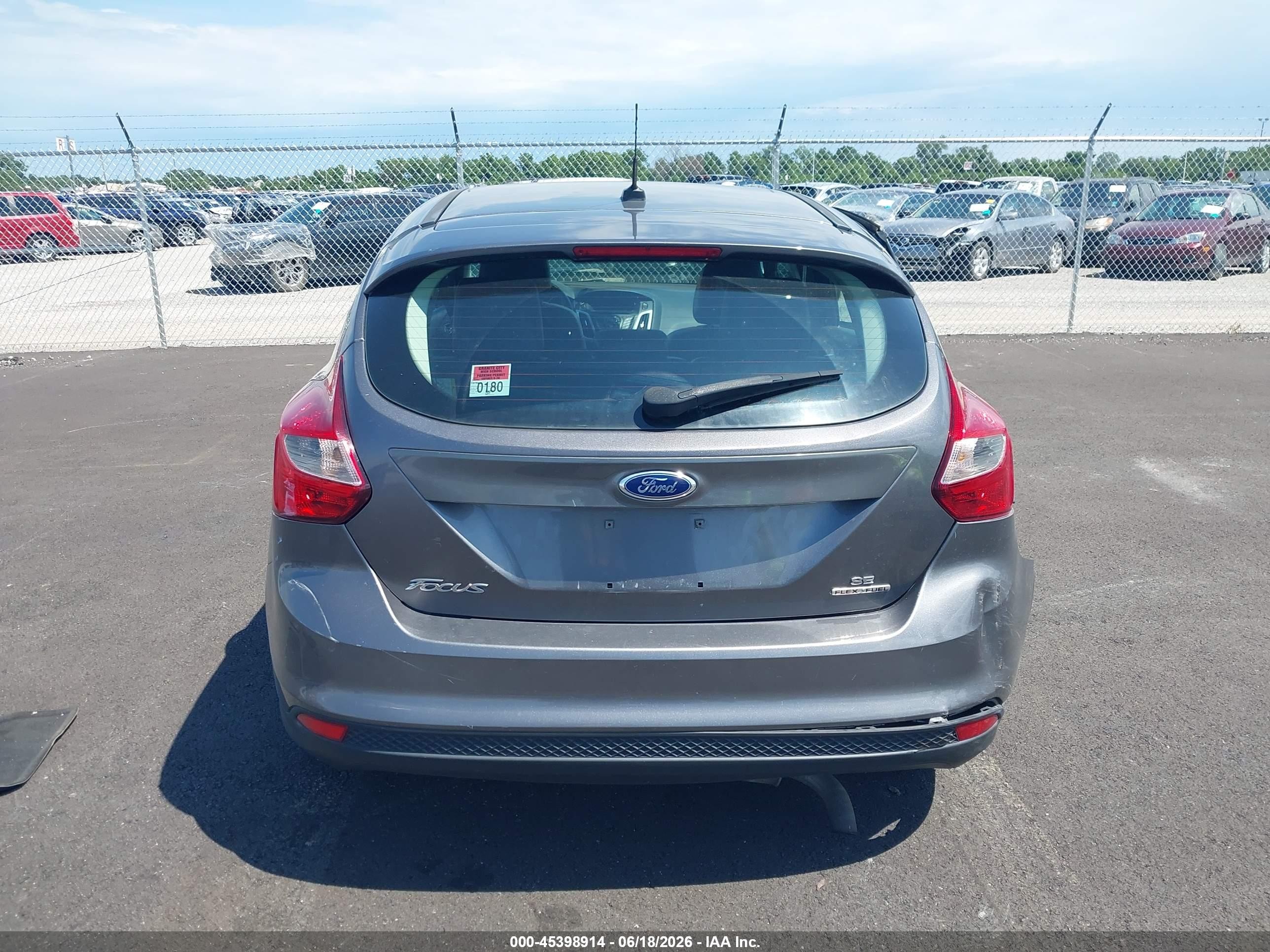 2014 Ford Focus Se Gray vin: 1FADP3K23EL129391