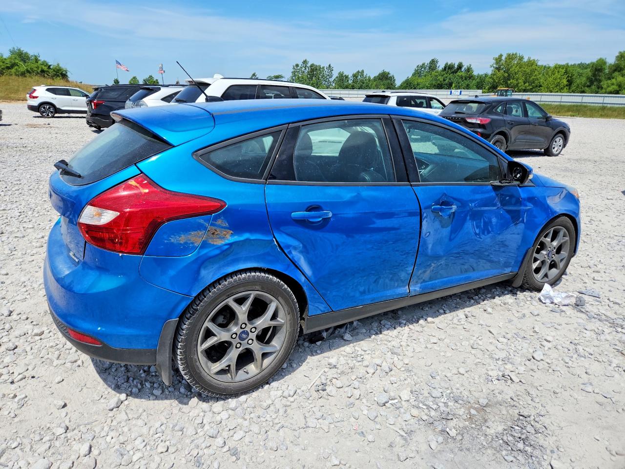 2014 Ford Focus Se Blue vin: 1FADP3K23EL129598
