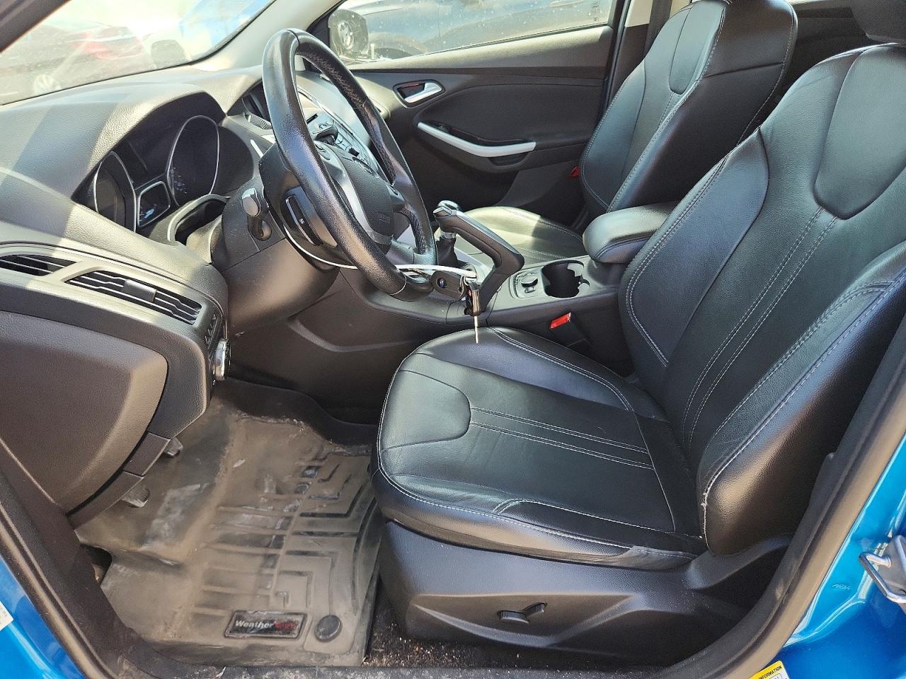 2014 Ford Focus Se Blue vin: 1FADP3K23EL129598