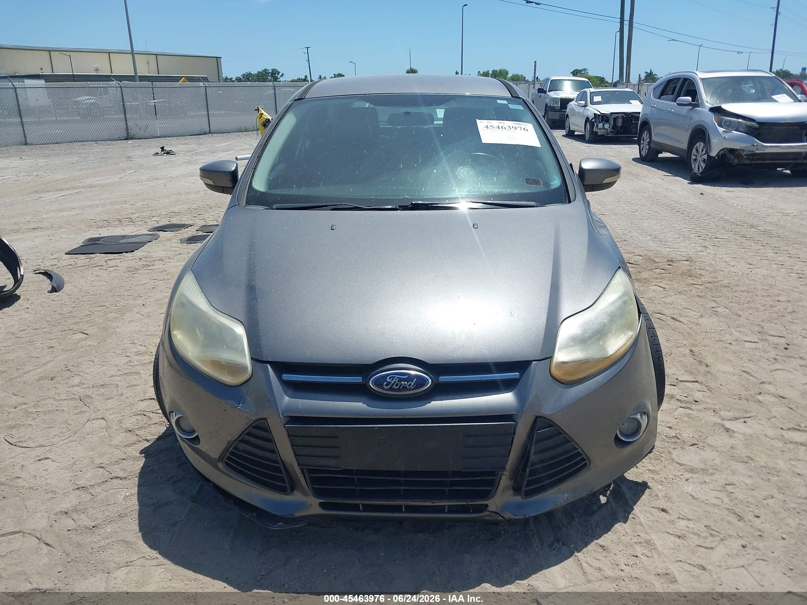 2014 Ford Focus Se Gray vin: 1FADP3K23EL151133