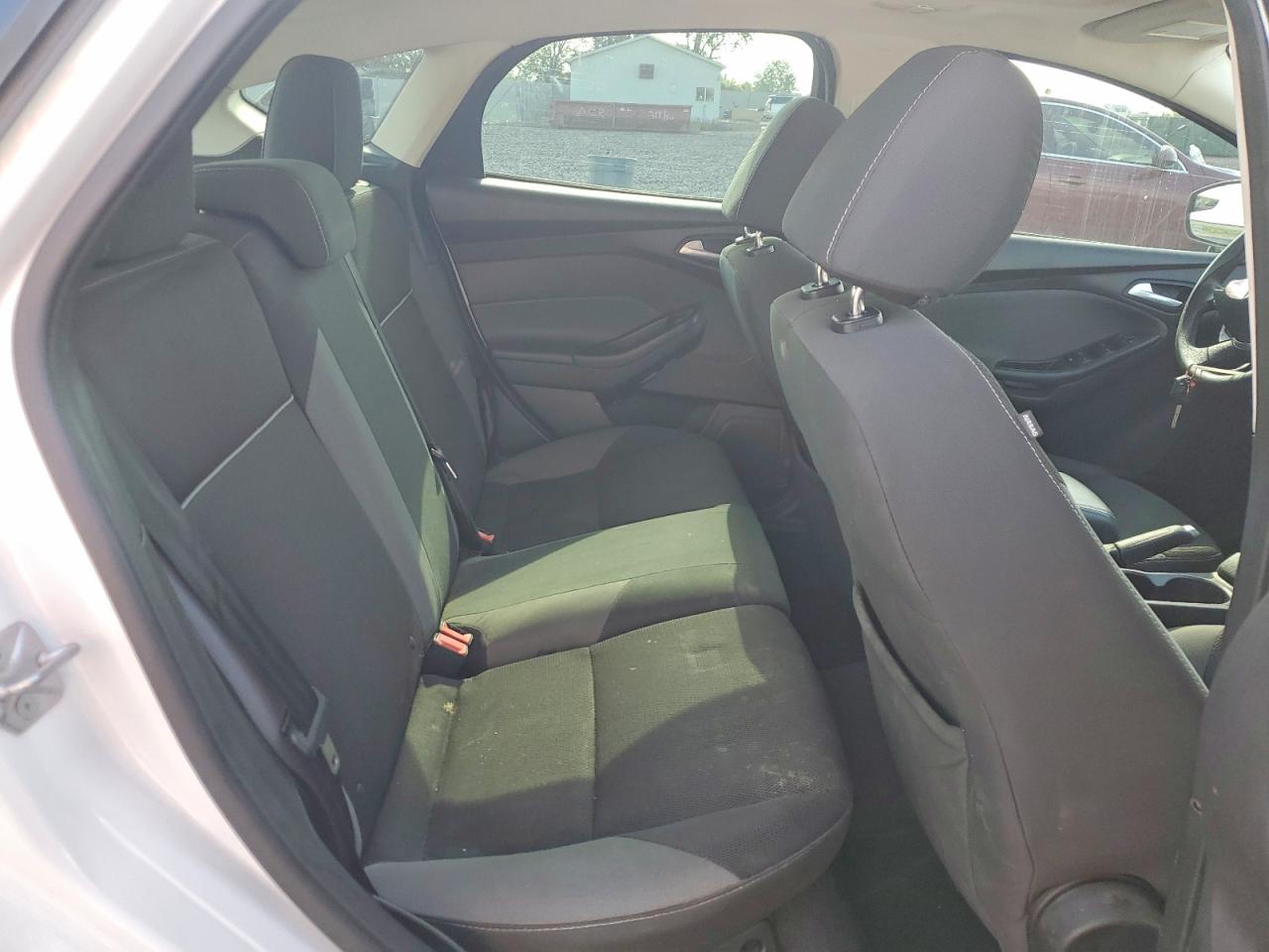 2014 Ford Focus Se White vin: 1FADP3K23EL157353