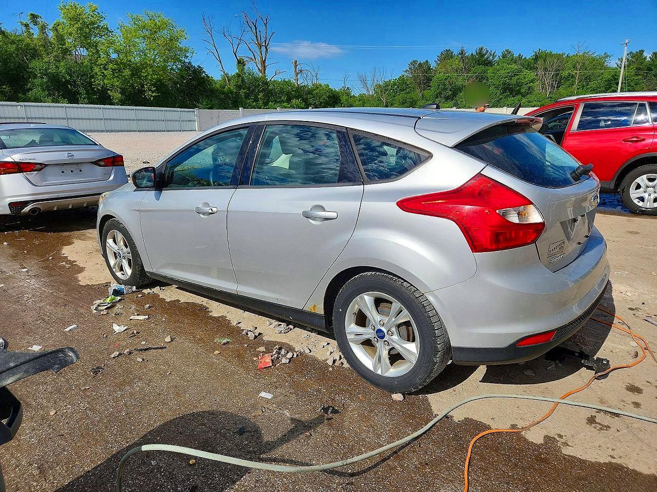 2014 Ford Focus Se Silver vin: 1FADP3K23EL157613