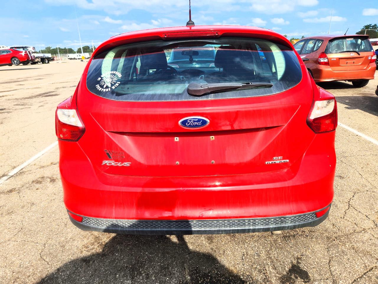 2014 Ford Focus Se Red vin: 1FADP3K23EL174413