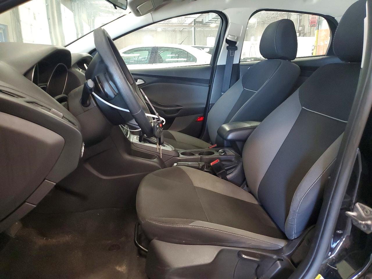 2014 Ford Focus Se Black vin: 1FADP3K23EL255654