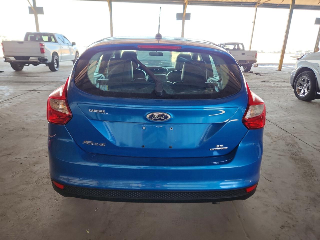 2014 Ford Focus Se Blue vin: 1FADP3K23EL294003
