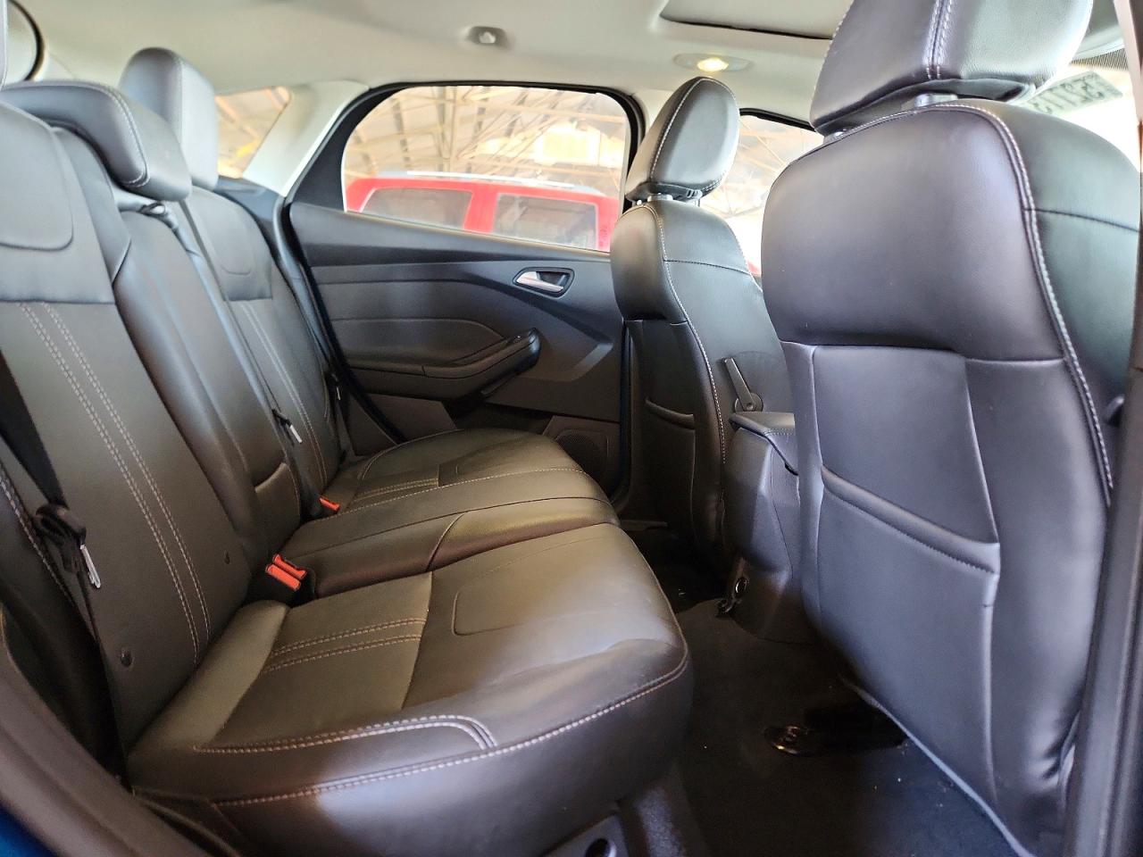 2014 Ford Focus Se Blue vin: 1FADP3K23EL294003