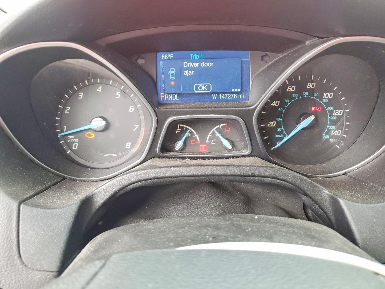 2014 Ford Focus Se Red vin: 1FADP3K23EL319319