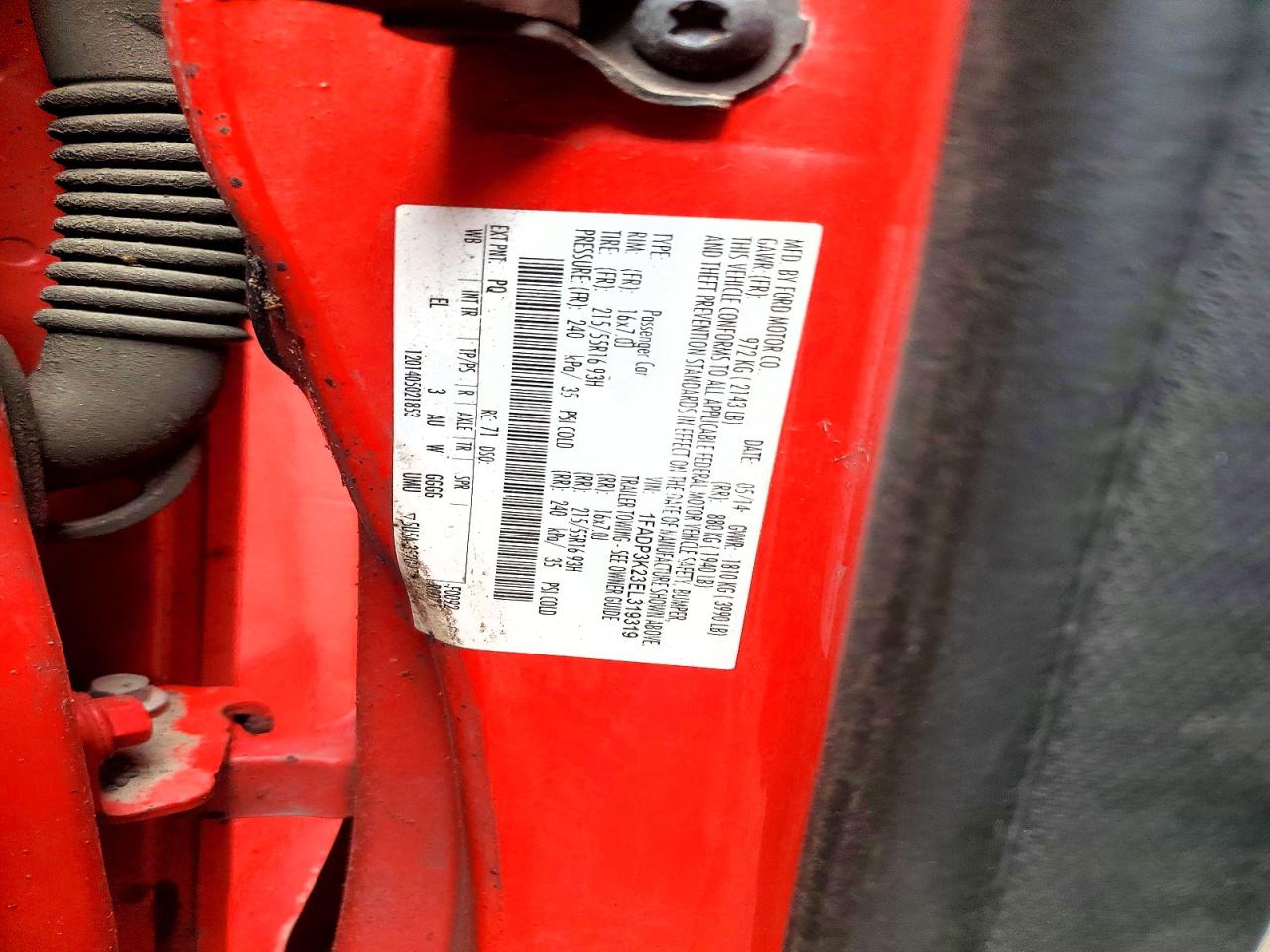 2014 Ford Focus Se Red vin: 1FADP3K23EL319319