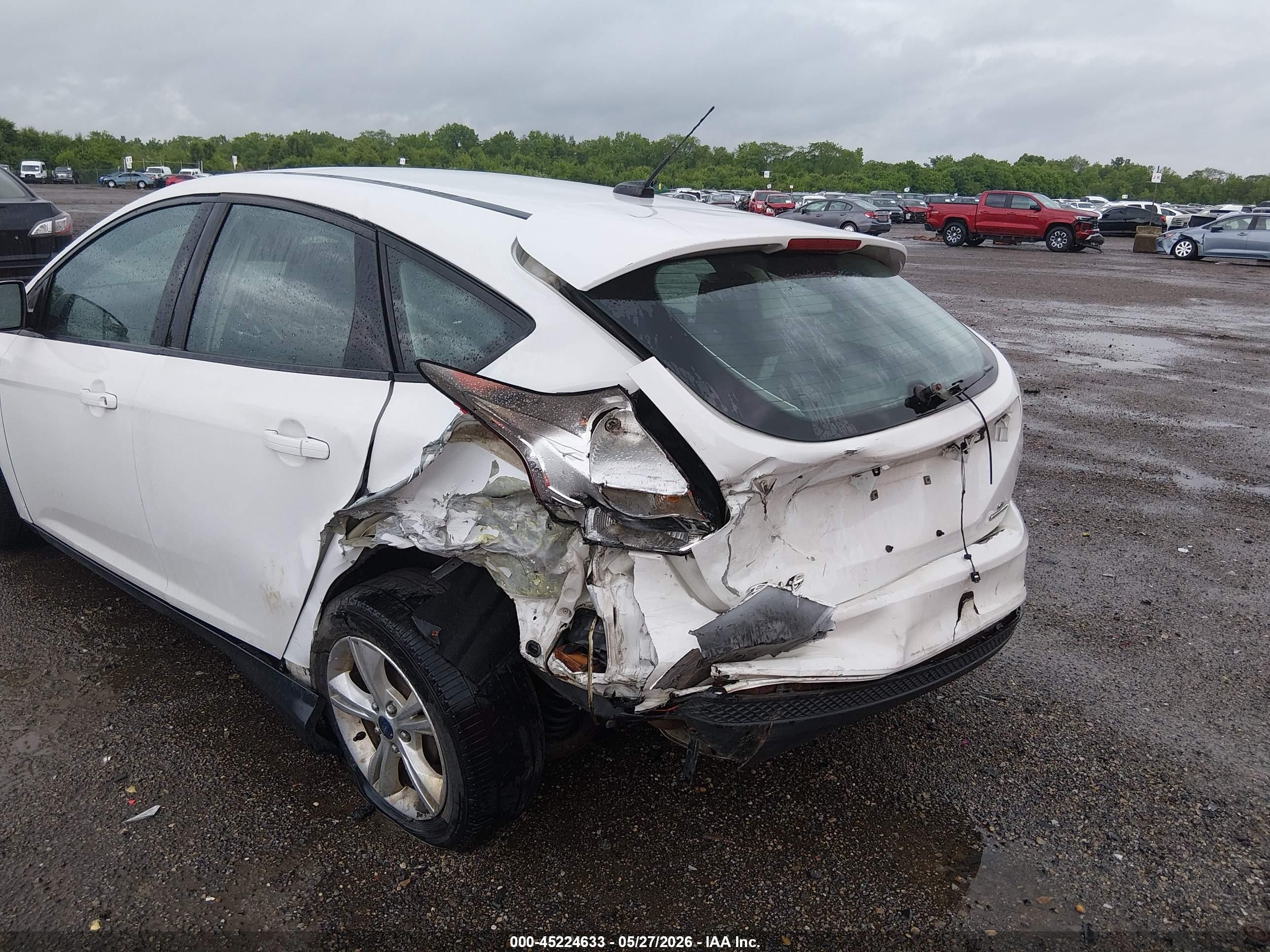 2014 Ford Focus Se Белый vin: 1FADP3K23EL325752