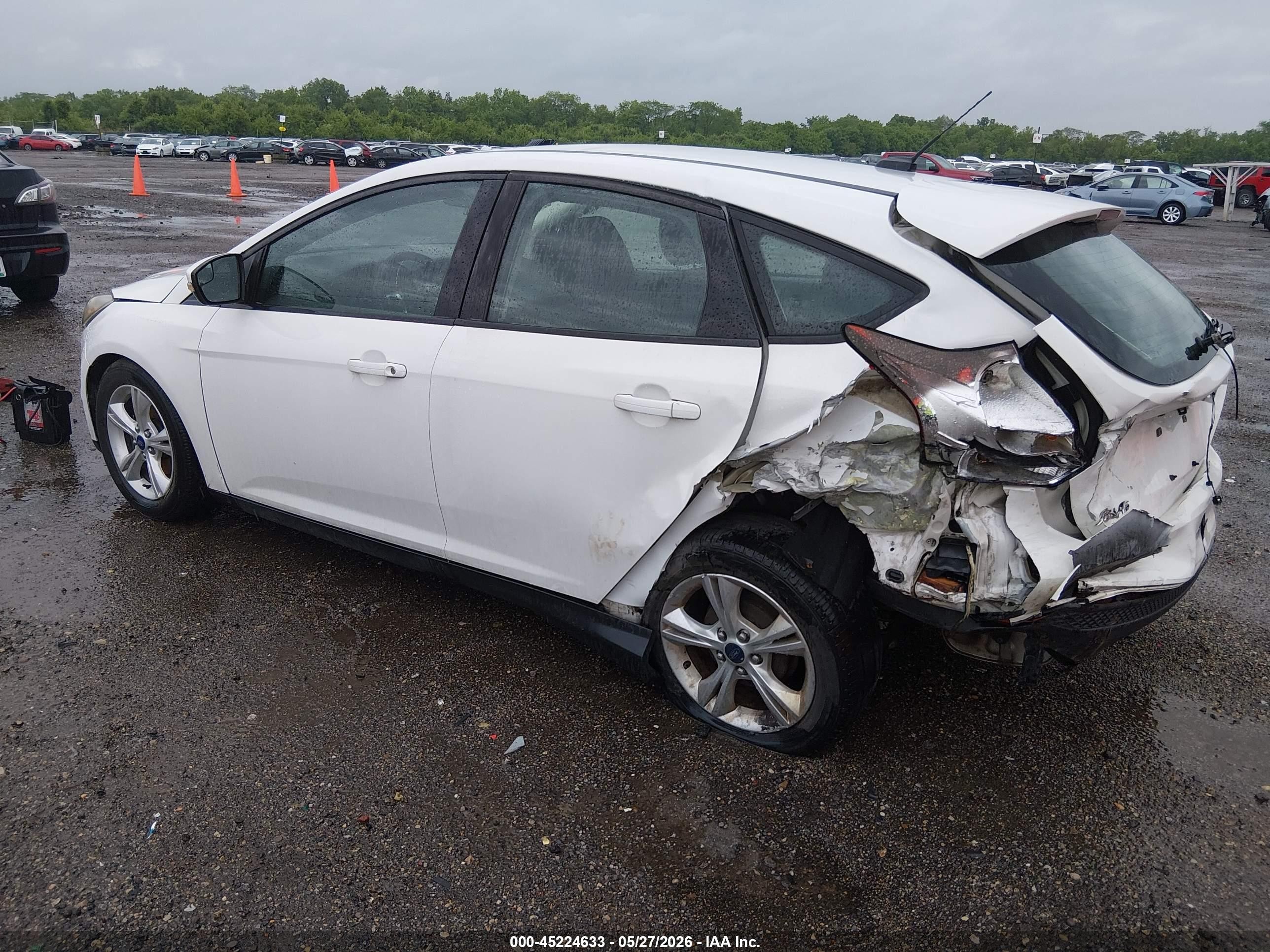 2014 Ford Focus Se Белый vin: 1FADP3K23EL325752