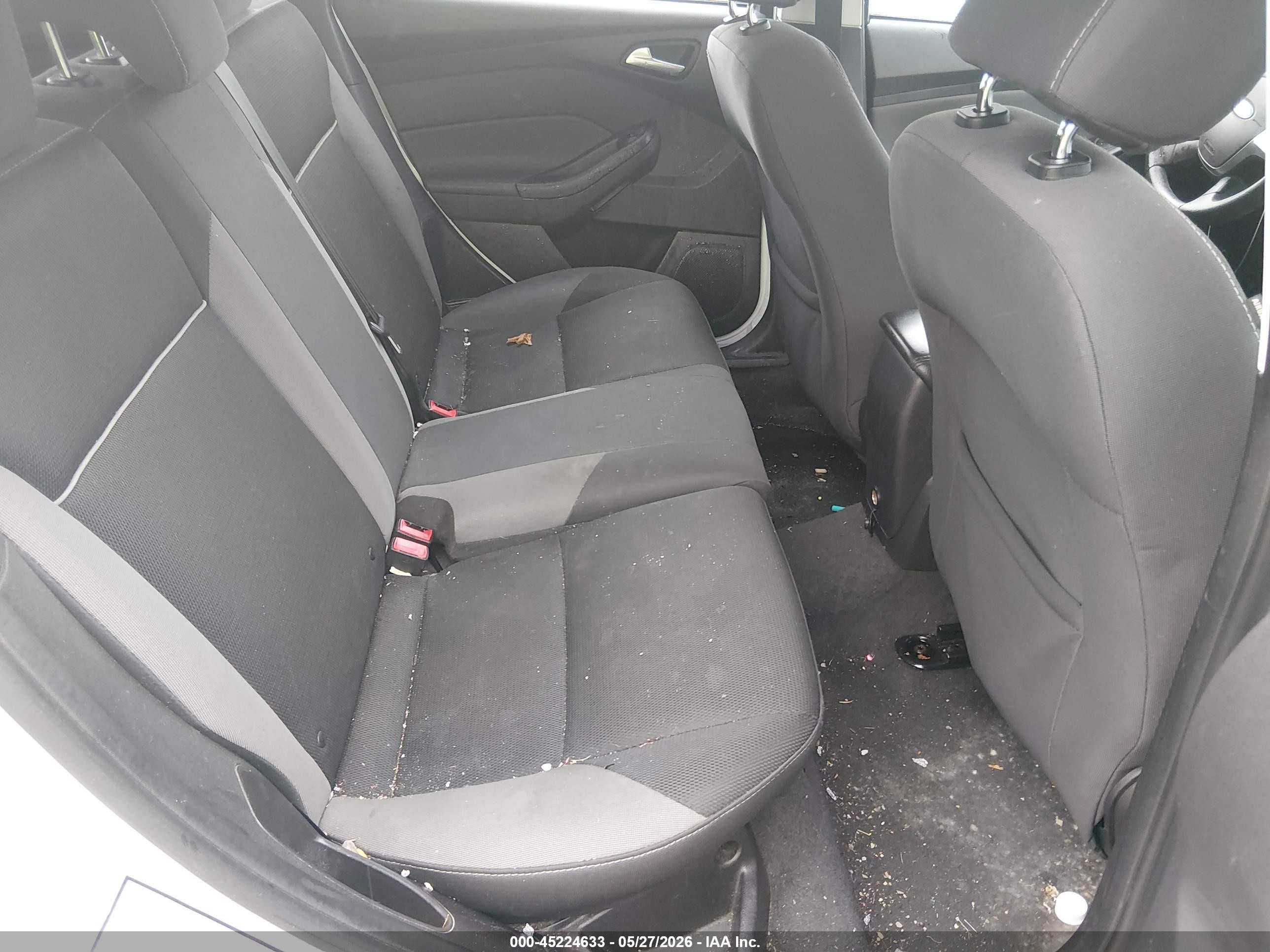 2014 Ford Focus Se Белый vin: 1FADP3K23EL325752