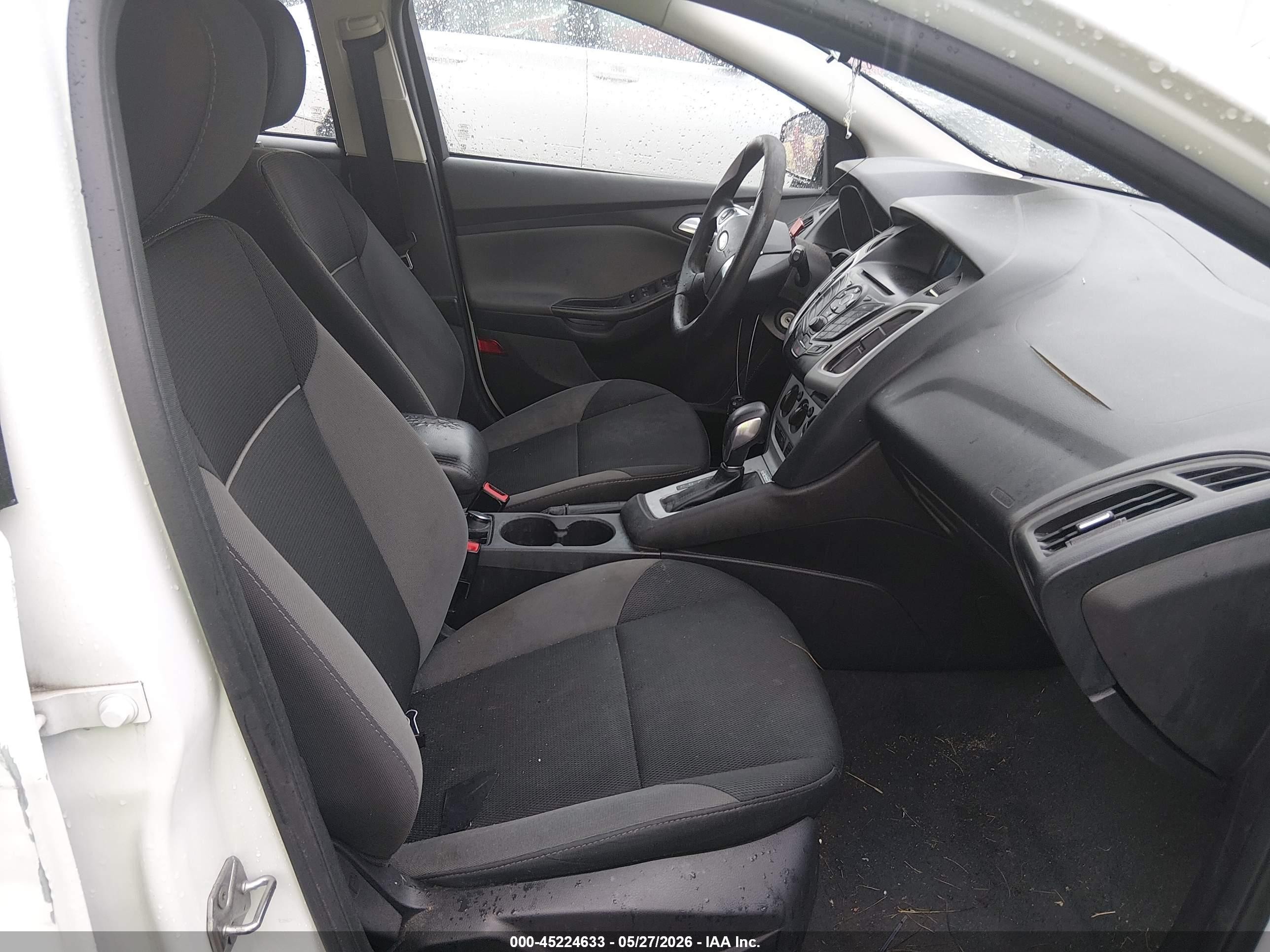 2014 Ford Focus Se Белый vin: 1FADP3K23EL325752