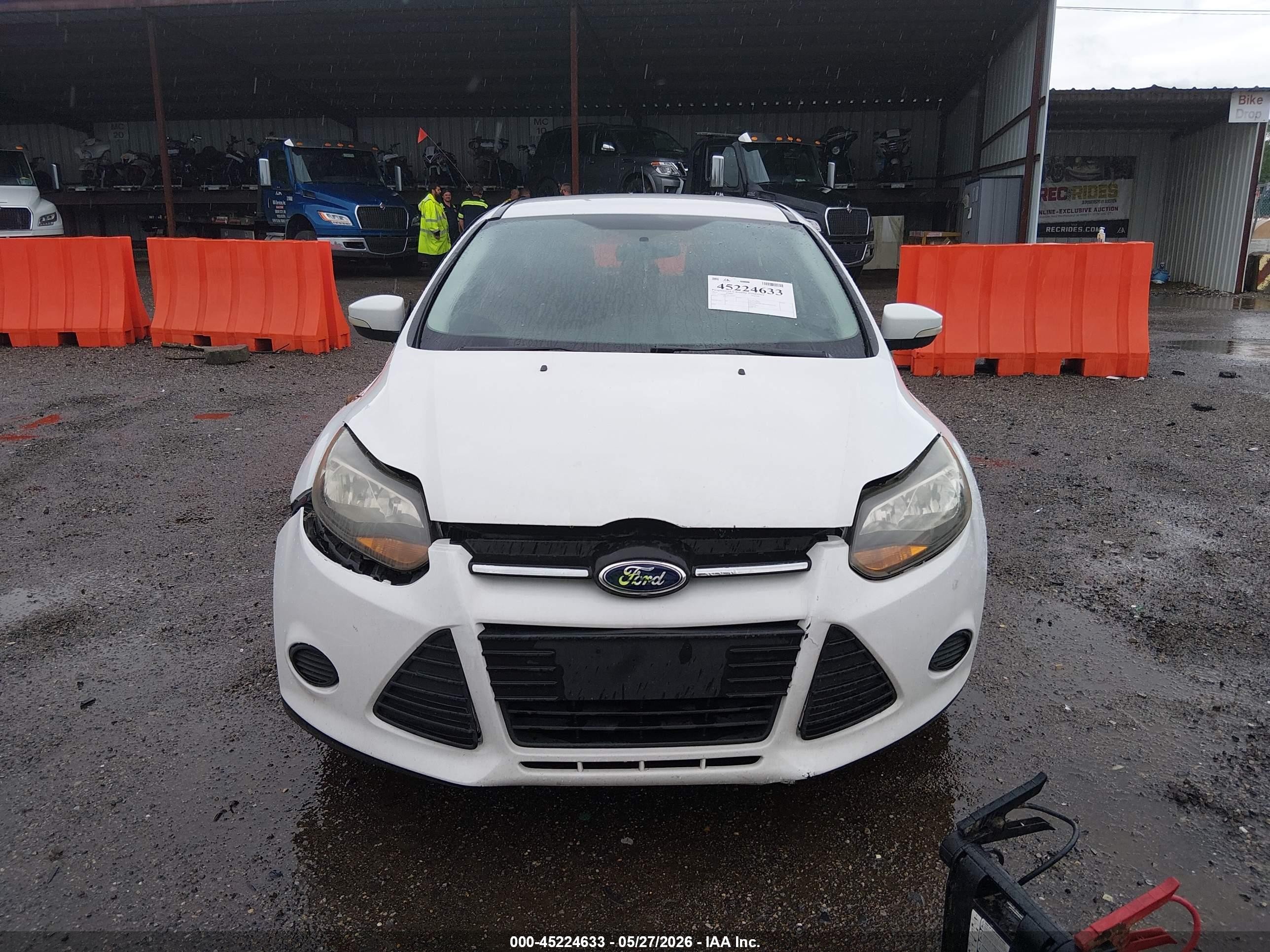 2014 Ford Focus Se Белый vin: 1FADP3K23EL325752