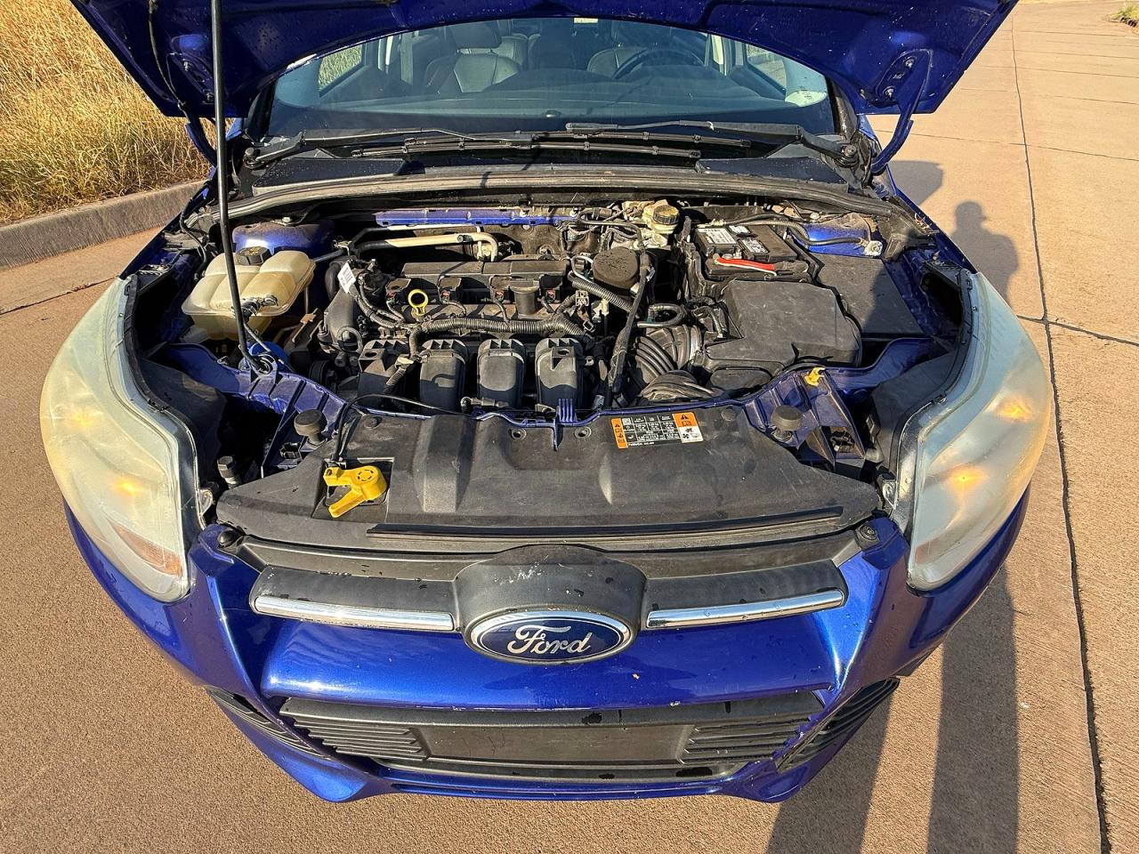 2014 Ford Focus Se Blue vin: 1FADP3K23EL333401