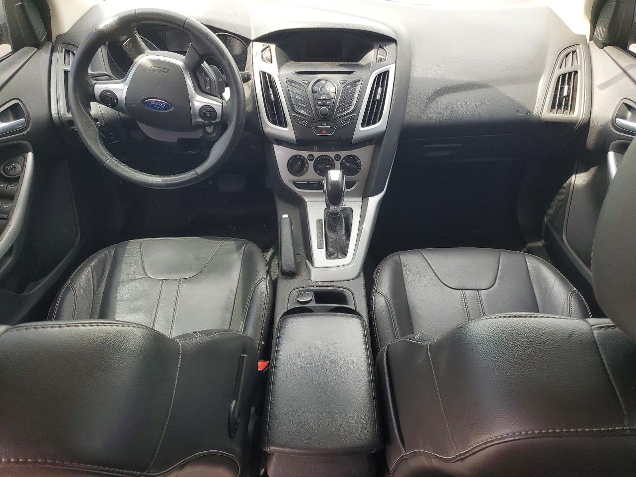 2014 Ford Focus Se White vin: 1FADP3K23EL378760