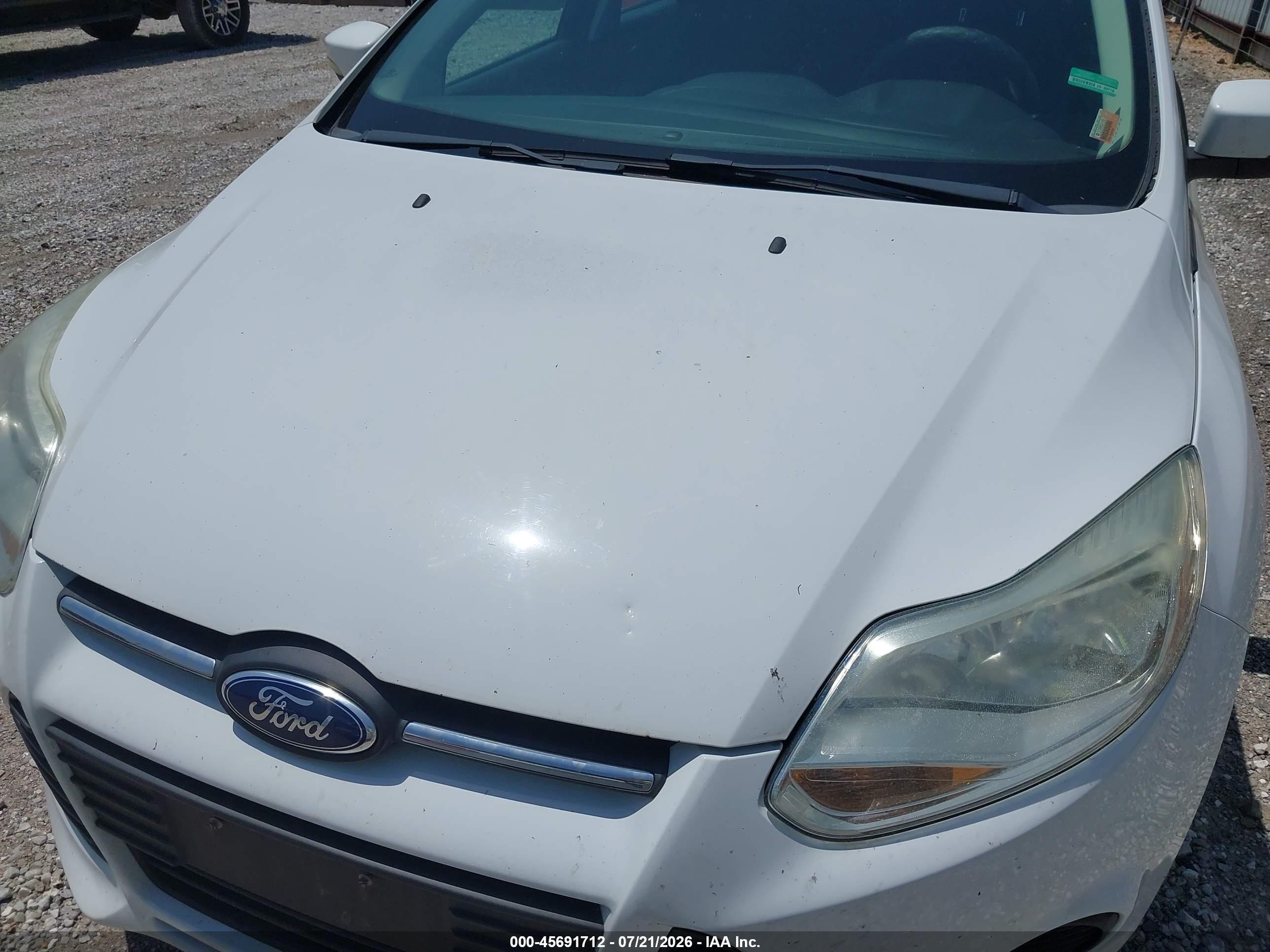 2014 Ford Focus Se White vin: 1FADP3K23EL390665