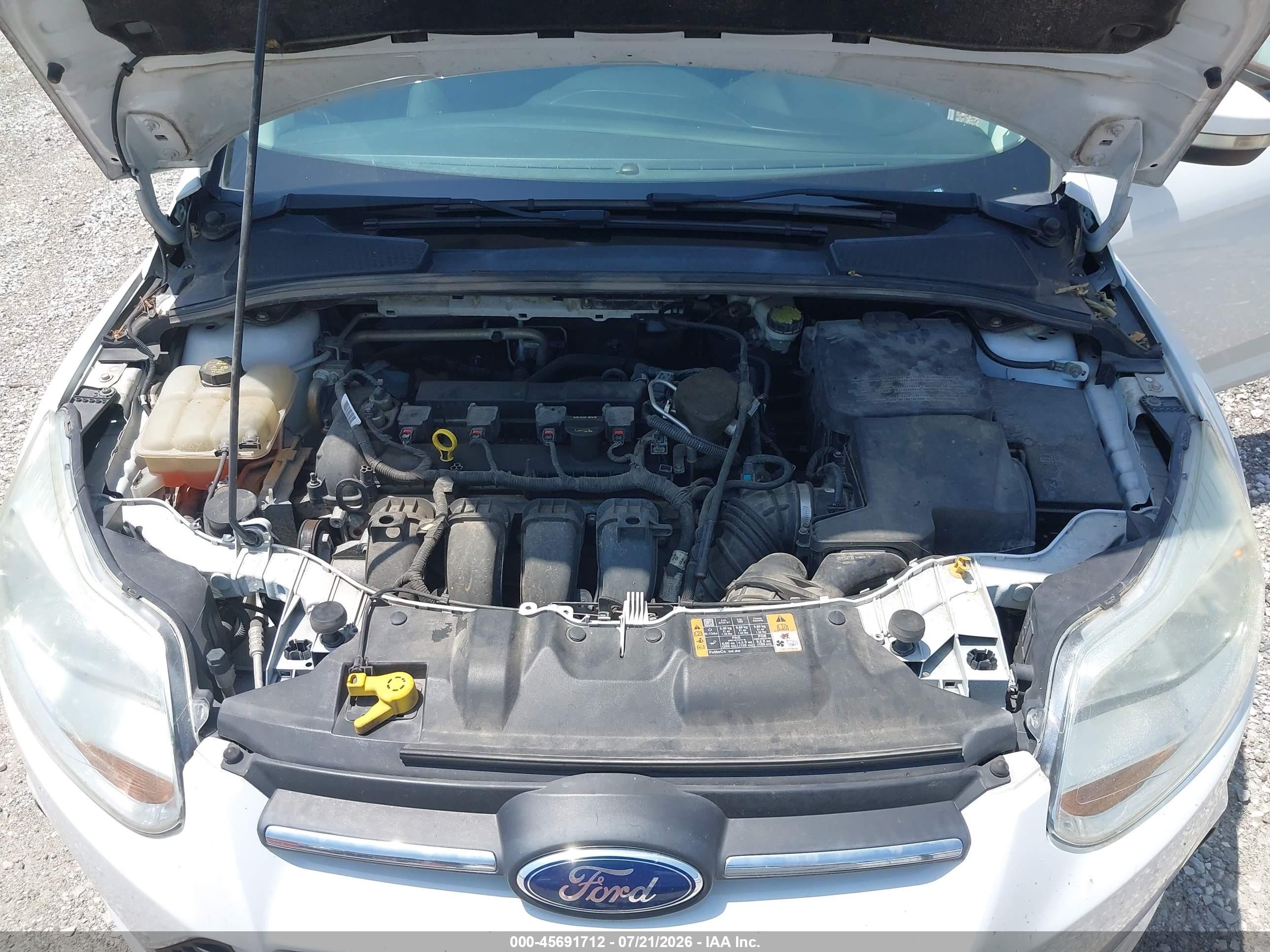 2014 Ford Focus Se White vin: 1FADP3K23EL390665