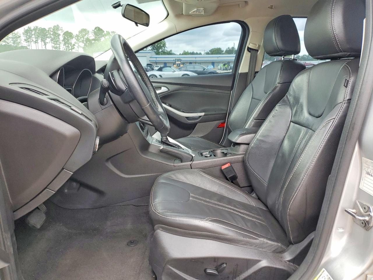 2014 Ford Focus Серебряный vin: 1FADP3K23EL455305