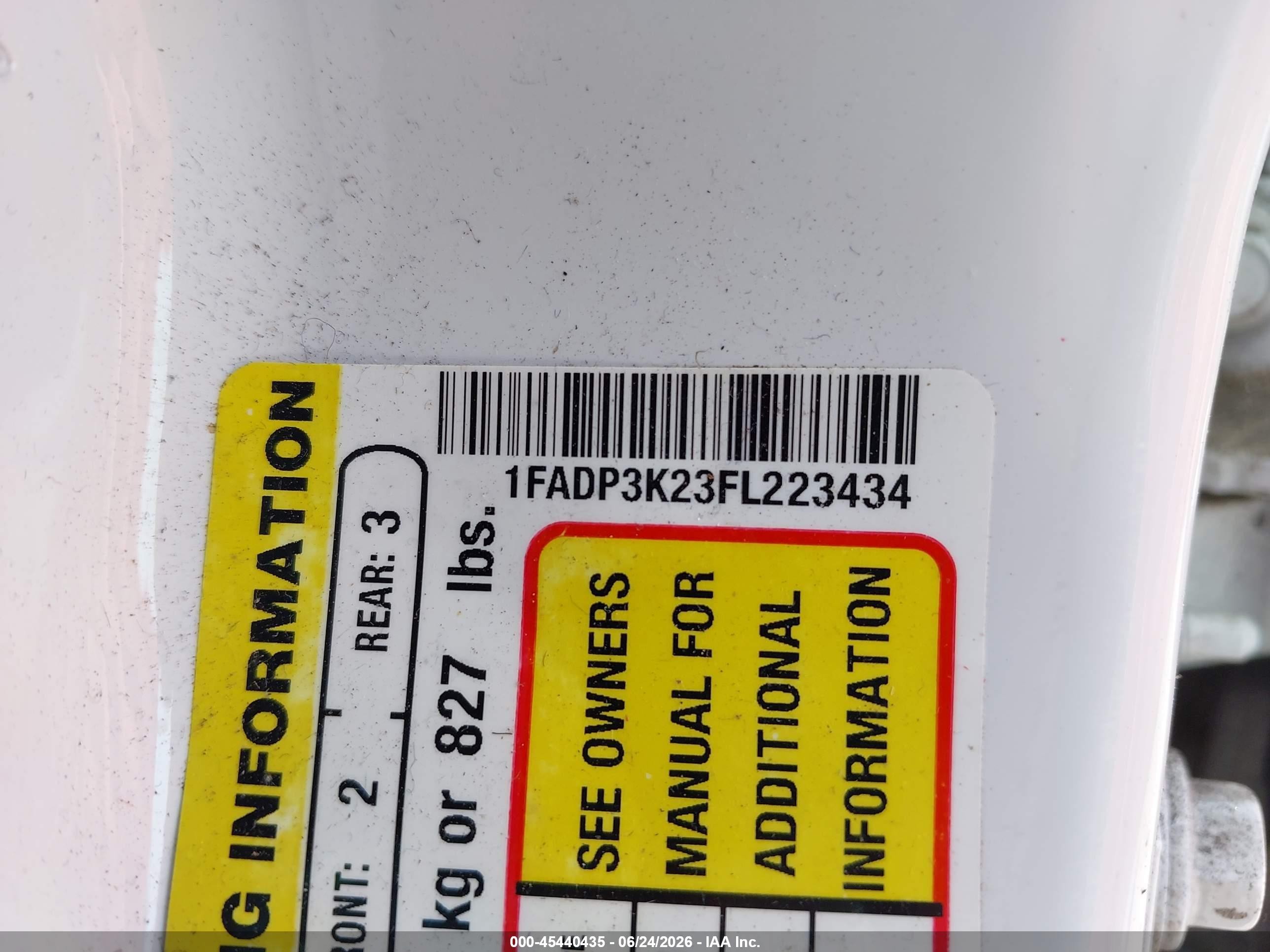 2015 Ford Focus Se White vin: 1FADP3K23FL223434