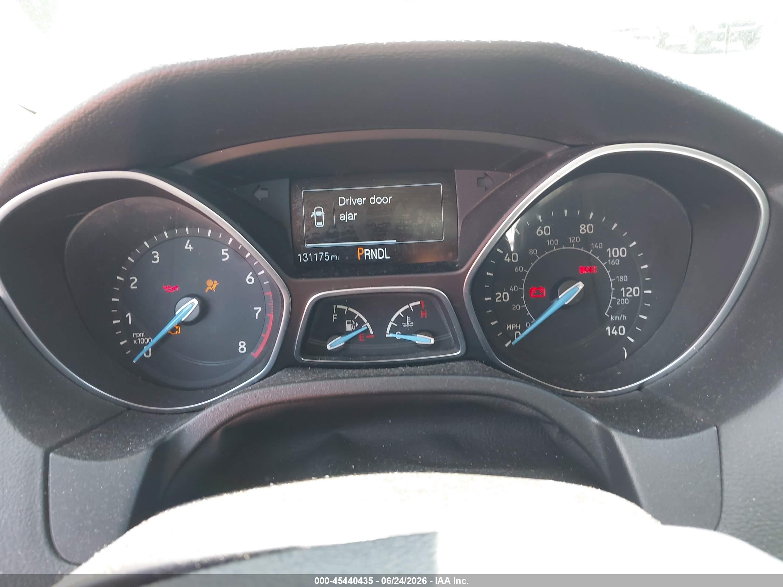 2015 Ford Focus Se White vin: 1FADP3K23FL223434