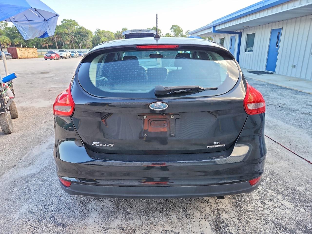 2015 Ford Focus Se Gray vin: 1FADP3K23FL223806
