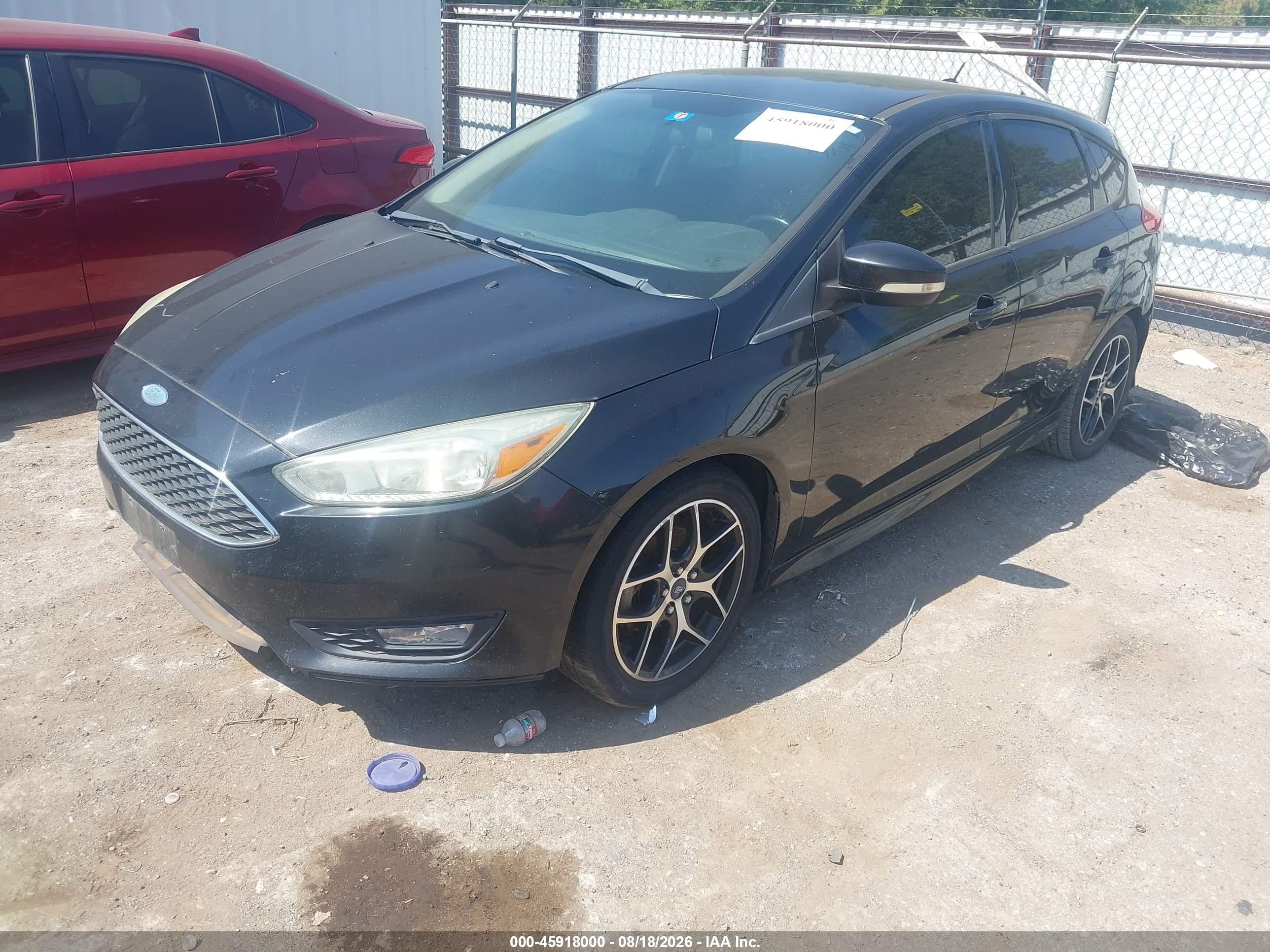 2015 Ford Focus Se Черный vin: 1FADP3K23FL230870