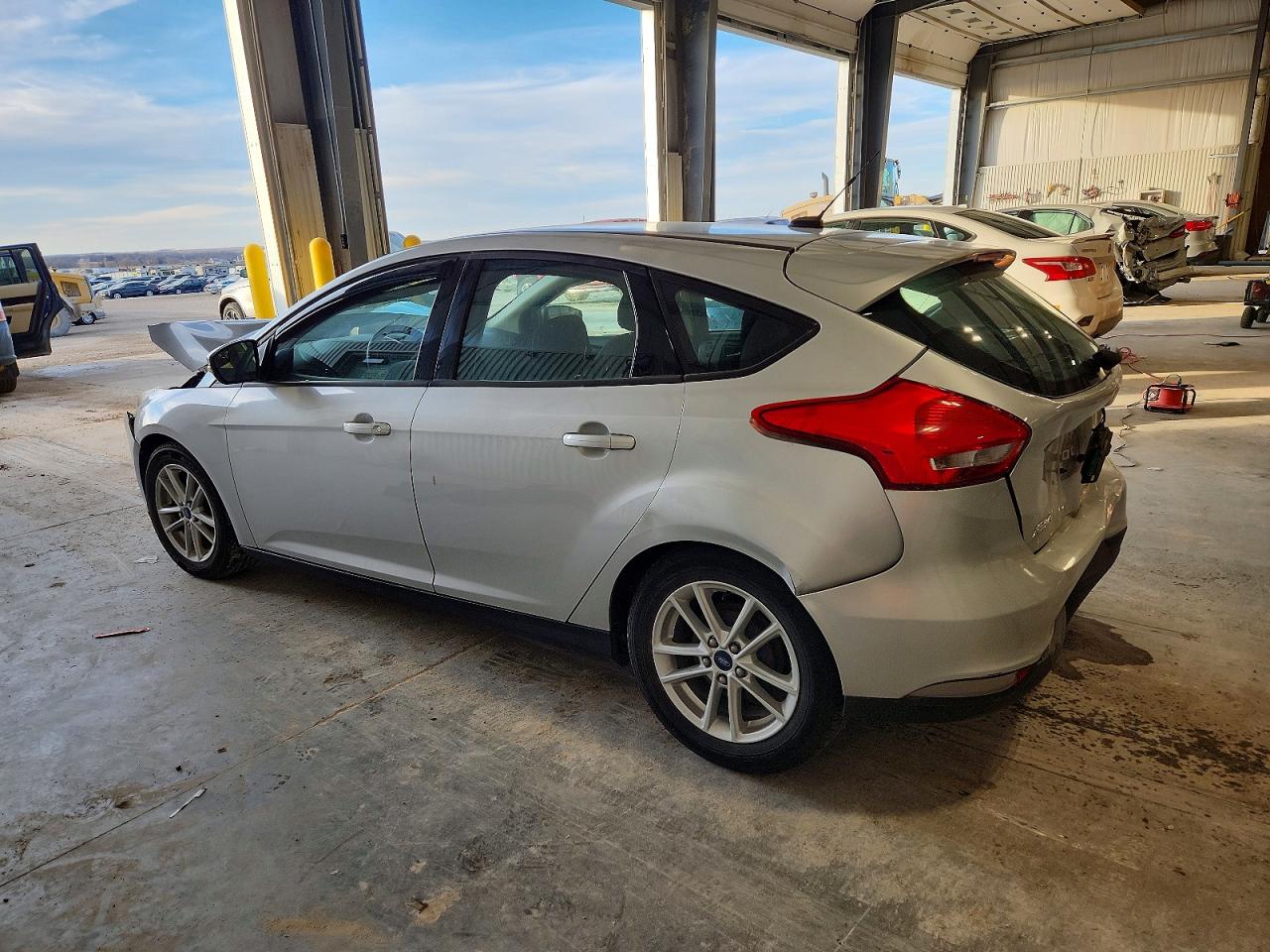 2015 Ford Focus Se Gray vin: 1FADP3K23FL233106