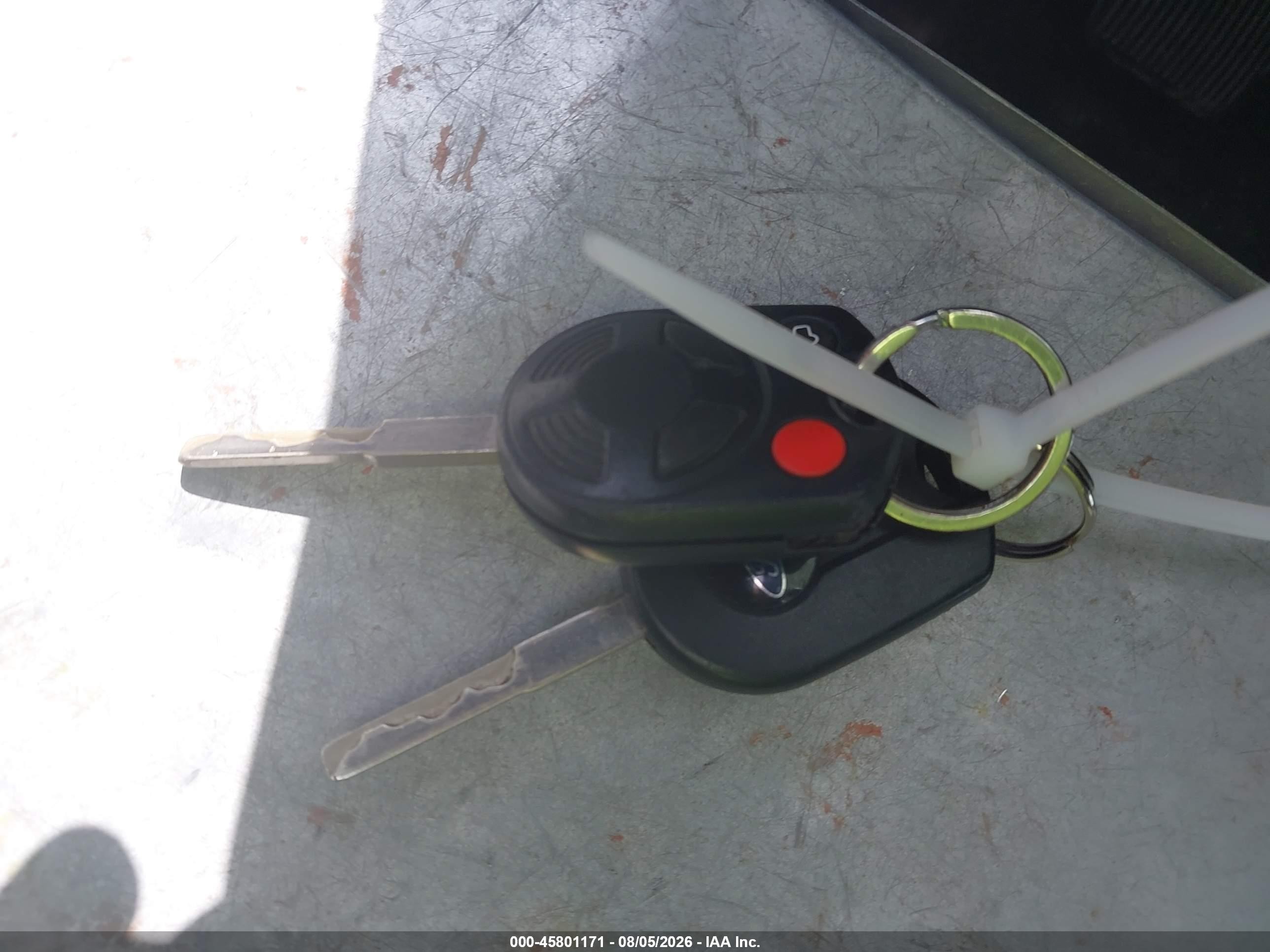 2015 Ford Focus Se Красный vin: 1FADP3K23FL245207