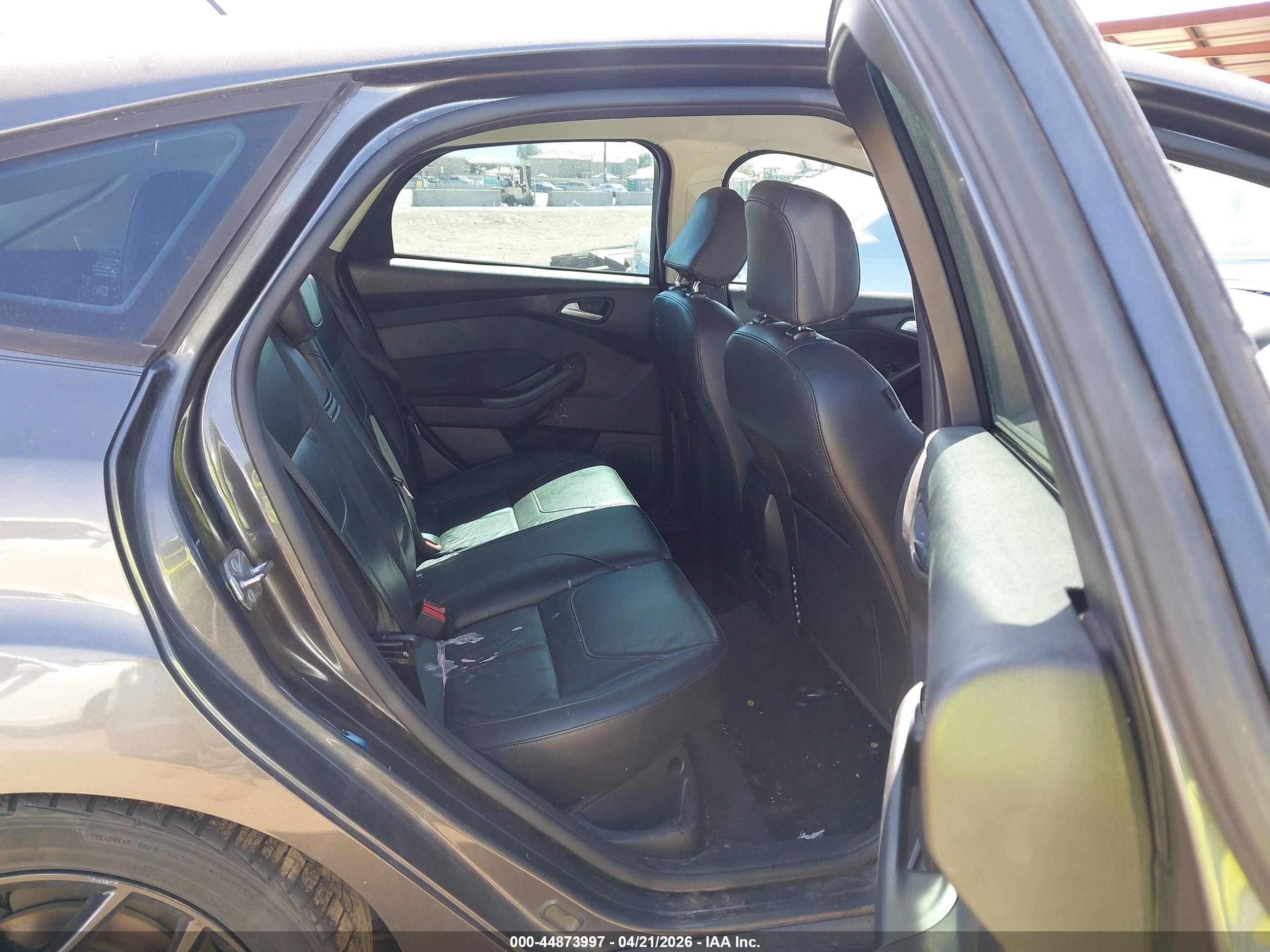 2015 Ford Focus Se Gray vin: 1FADP3K23FL248897