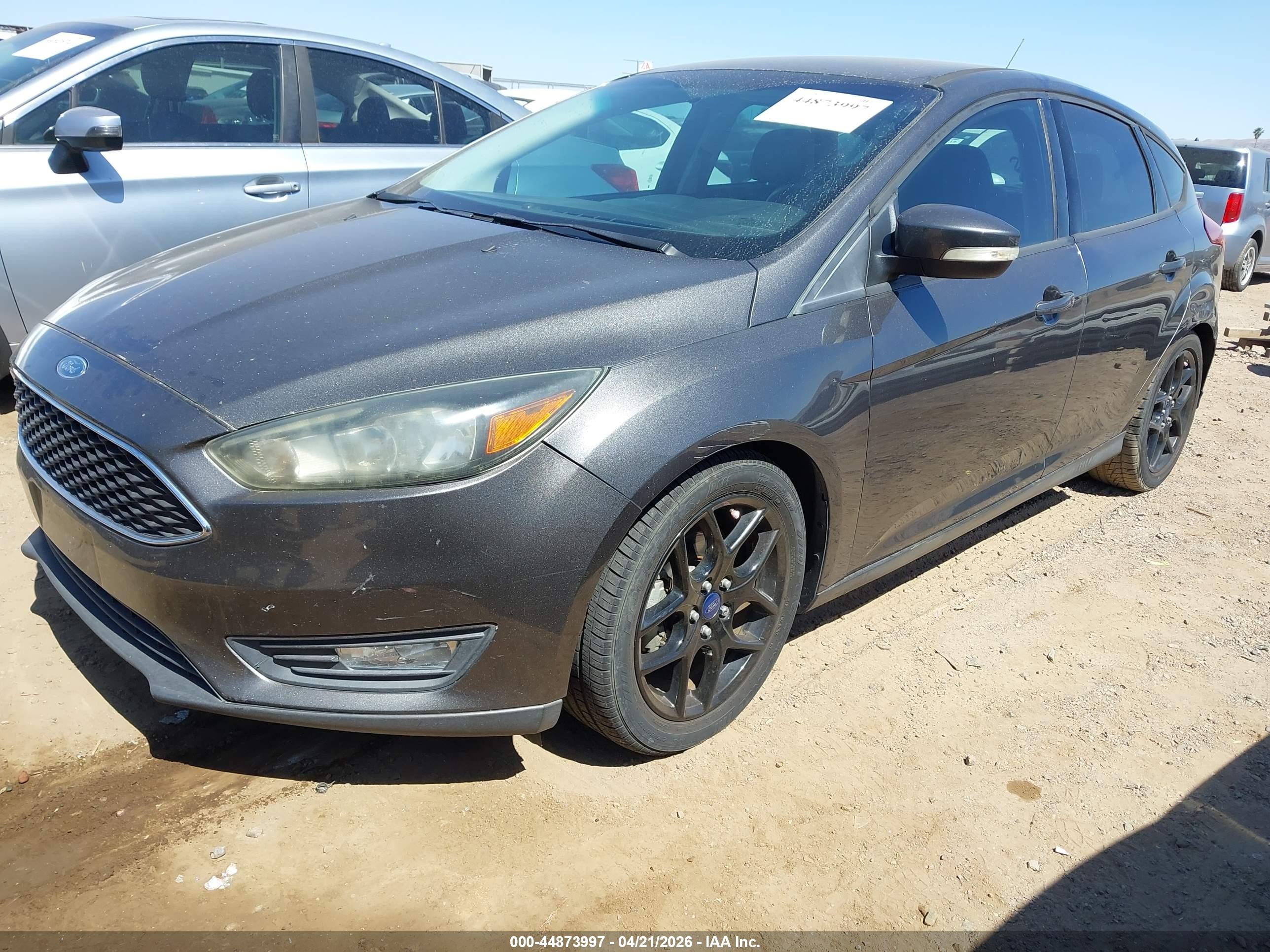 2015 Ford Focus Se Gray vin: 1FADP3K23FL248897