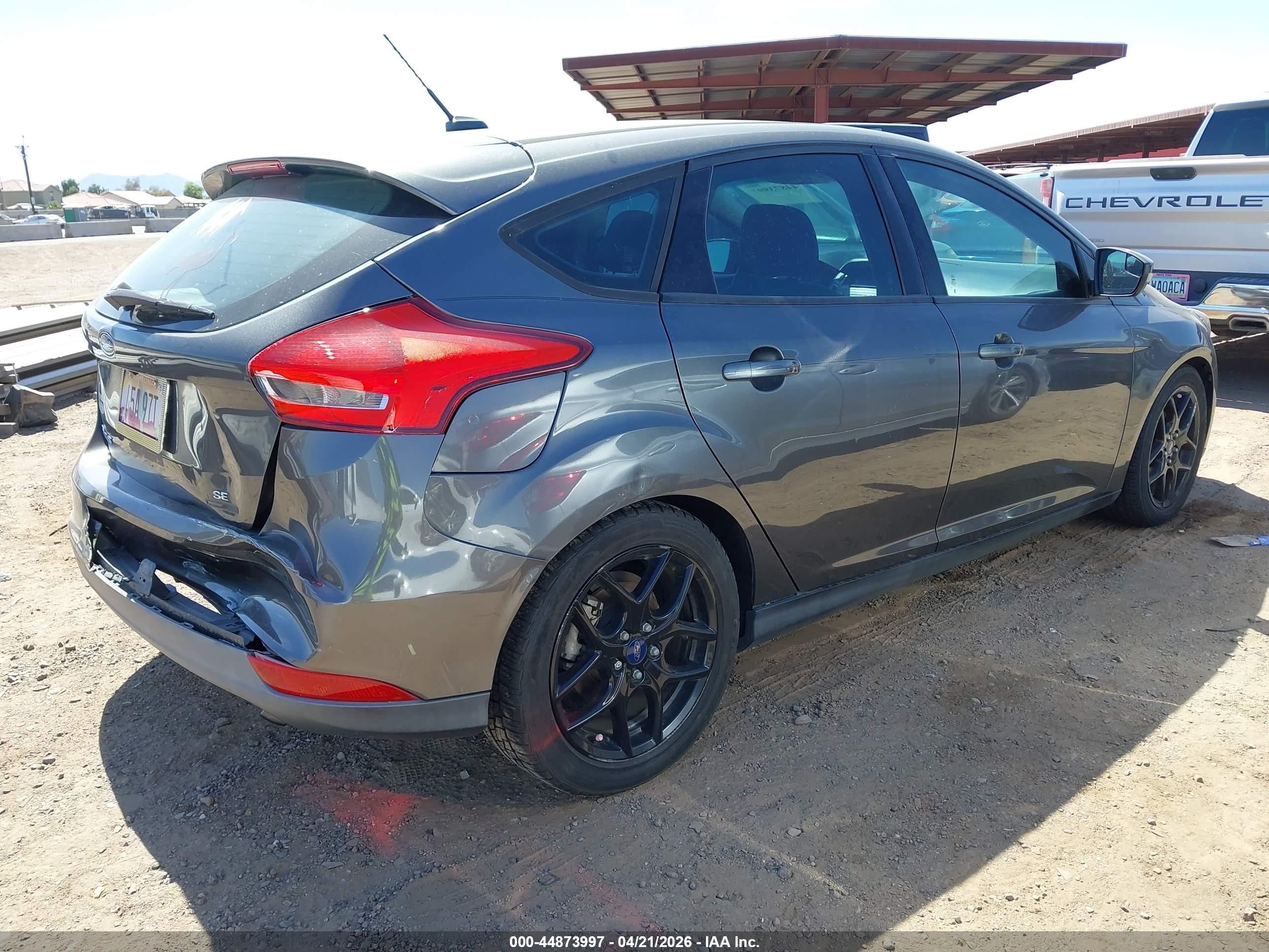 2015 Ford Focus Se Gray vin: 1FADP3K23FL248897
