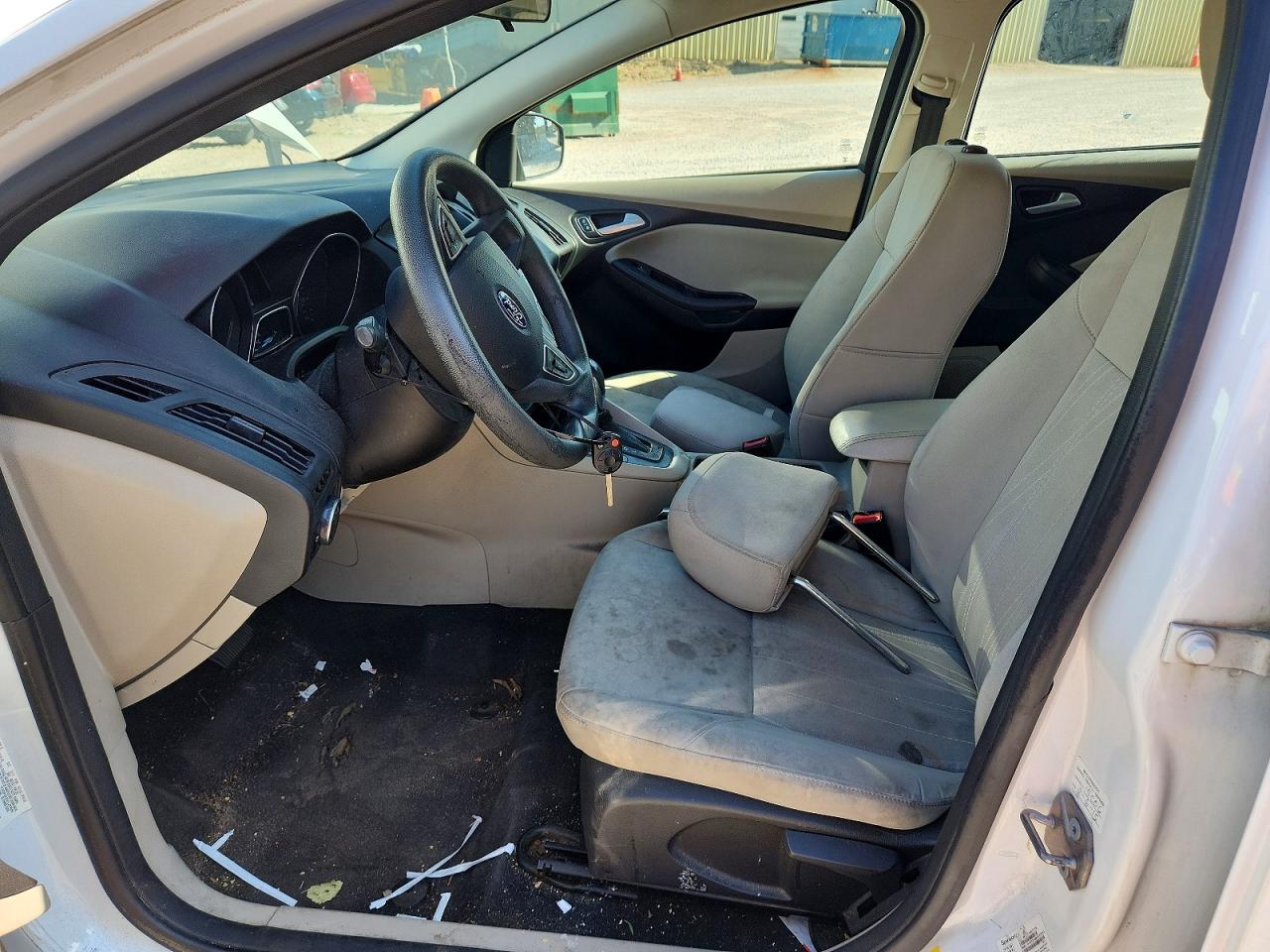 2015 Ford Focus Se White vin: 1FADP3K23FL270656