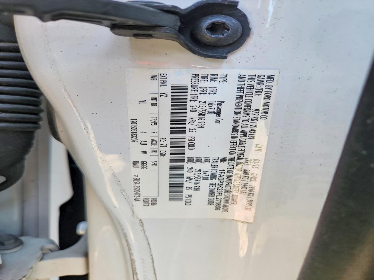 2015 Ford Focus Se White vin: 1FADP3K23FL270656
