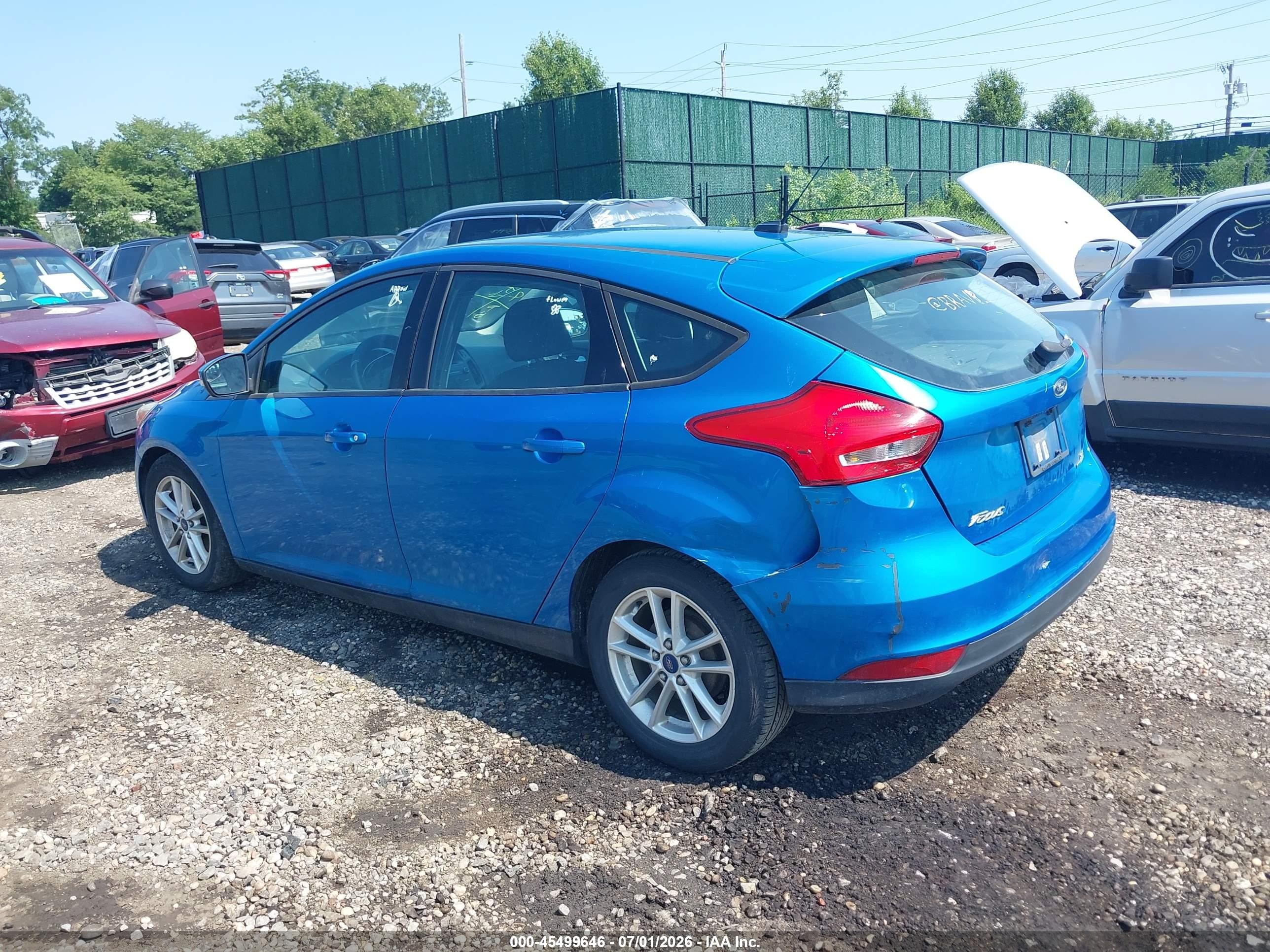 2015 Ford Focus Se Синий vin: 1FADP3K23FL288316